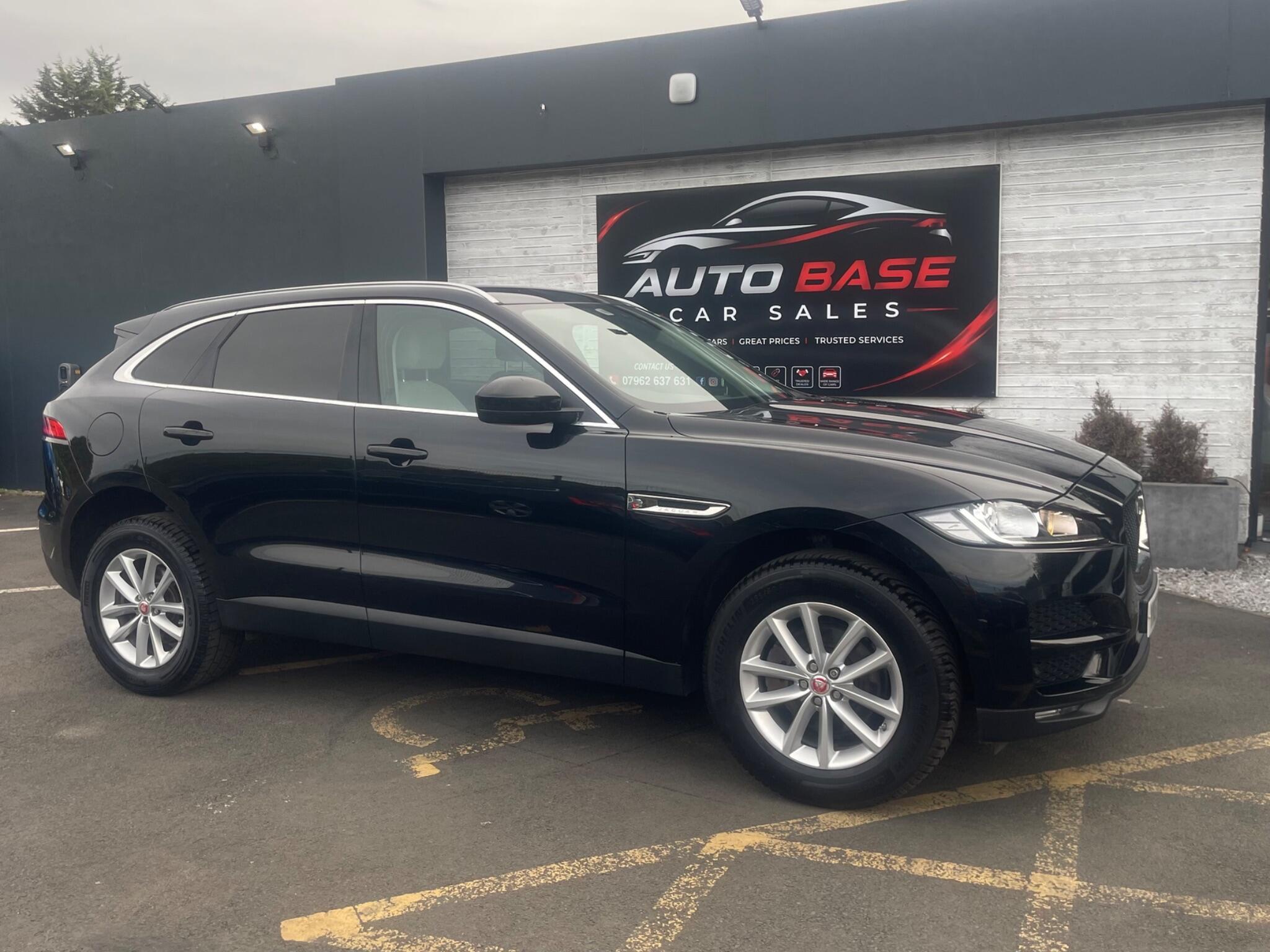Jaguar F-Pace - Image 19