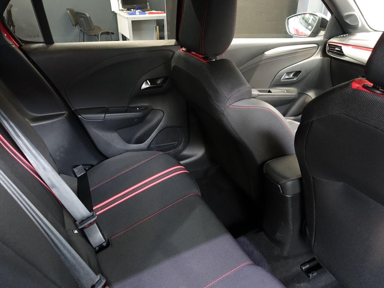 Vauxhall Corsa - Image 15