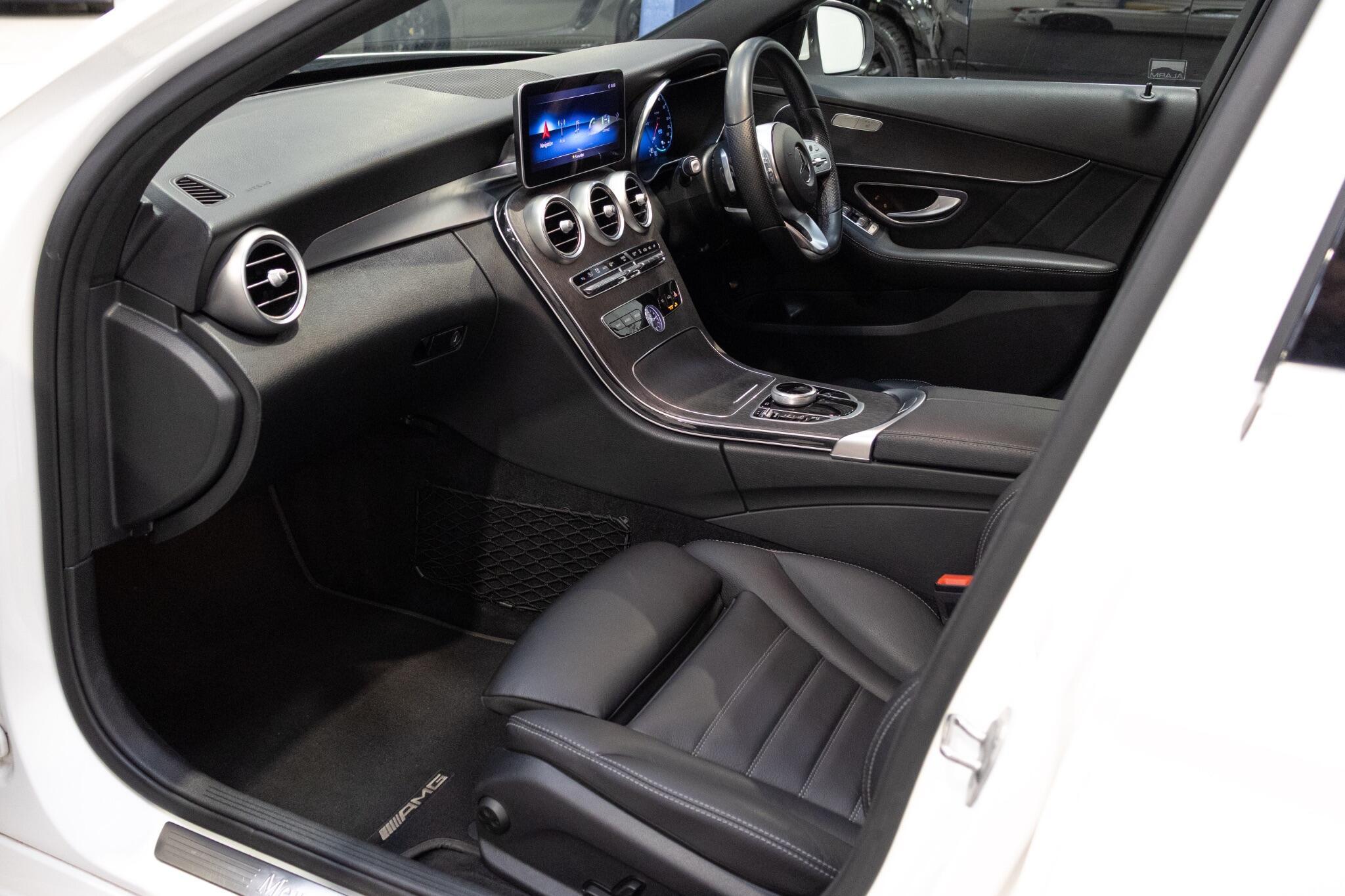 Mercedes C Class - Image 12