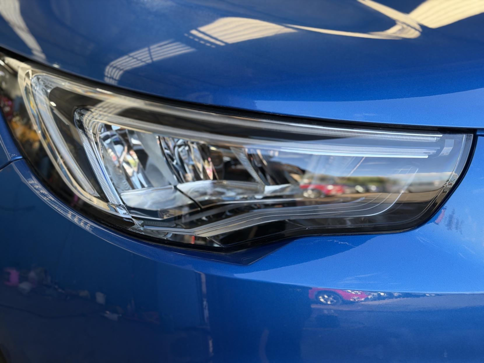 Vauxhall Grandland X - Image 9