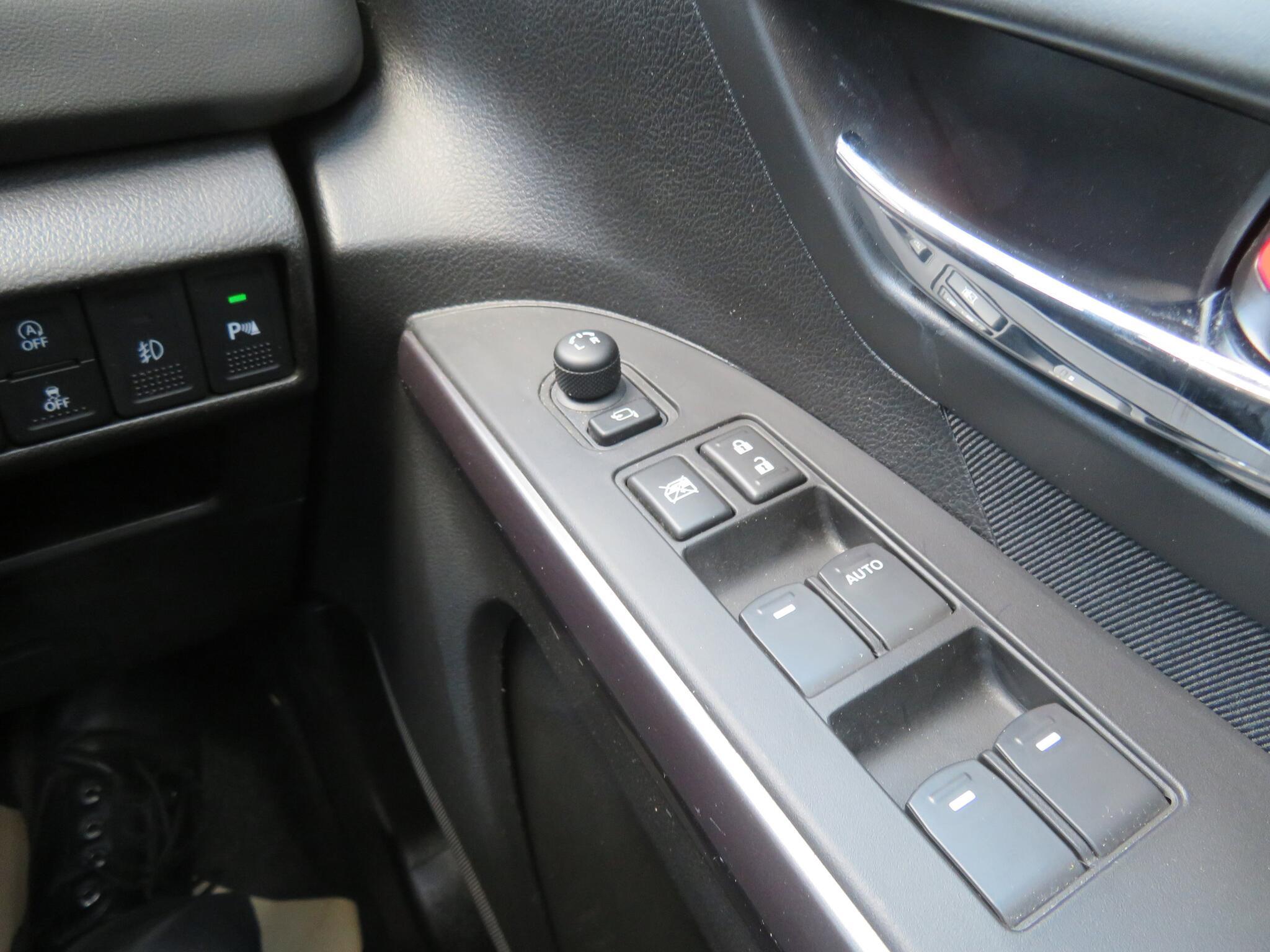 Suzuki S-Cross - Image 19
