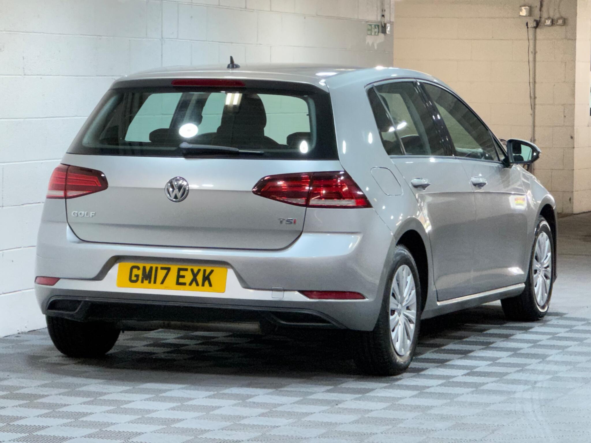 Volkswagen Golf - Image 4