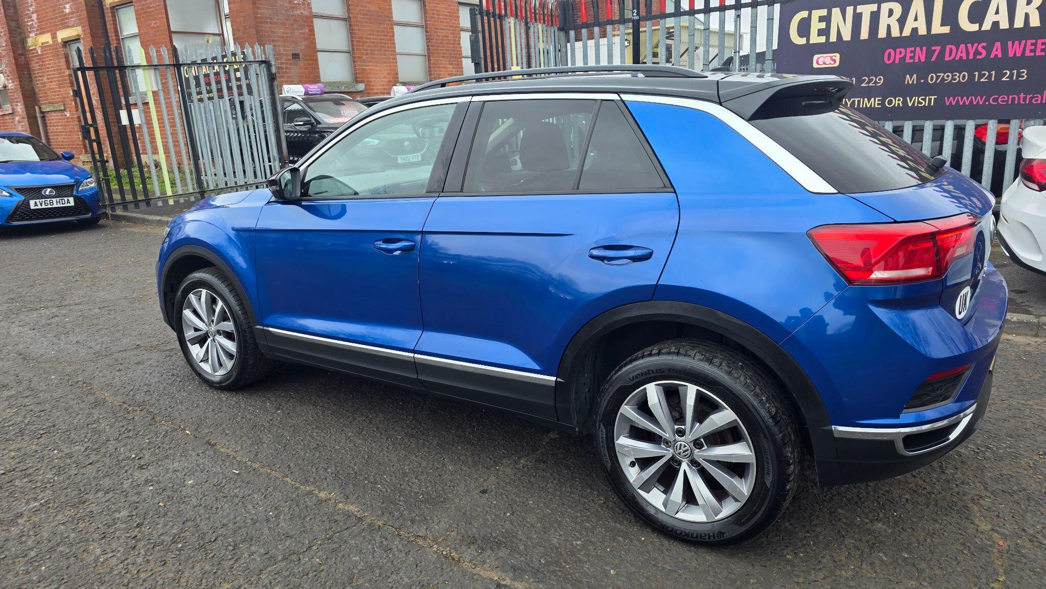 Volkswagen T-Roc - Image 15