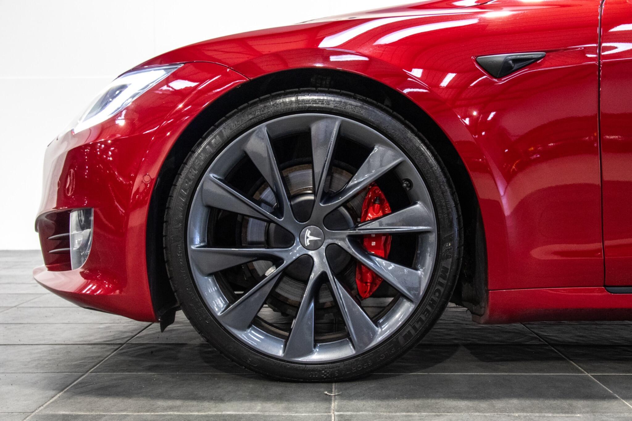 Tesla Model S - Image 5