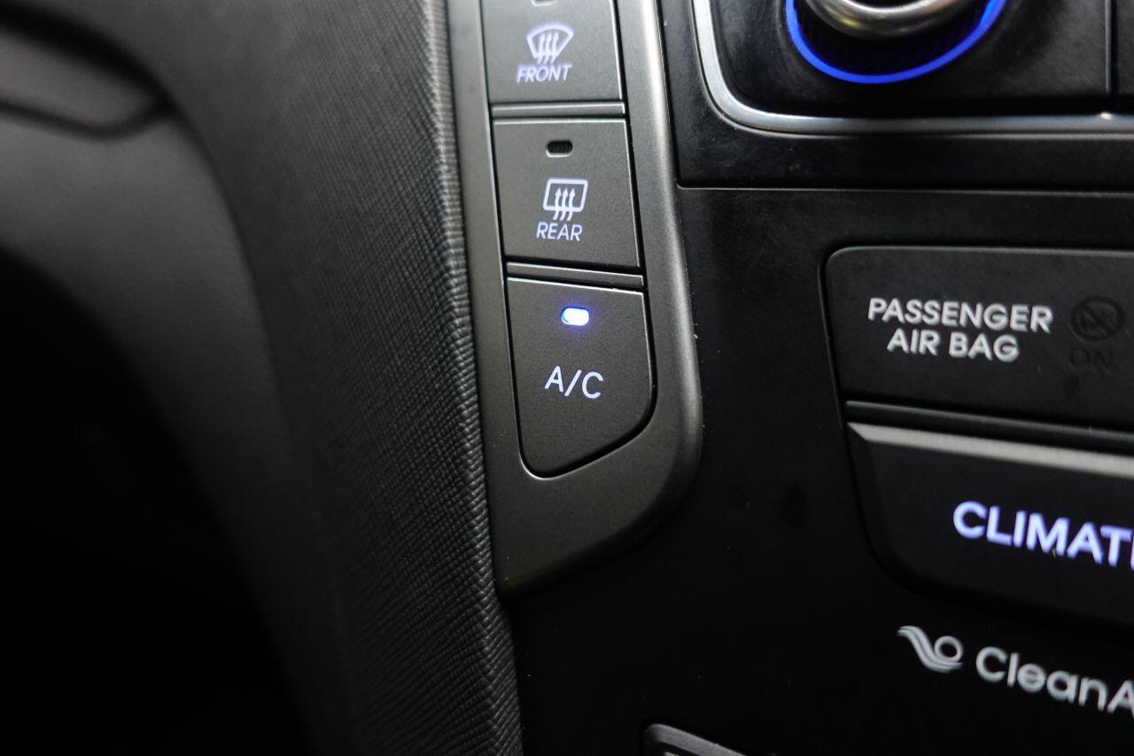 Hyundai Santa Fe - Image 23