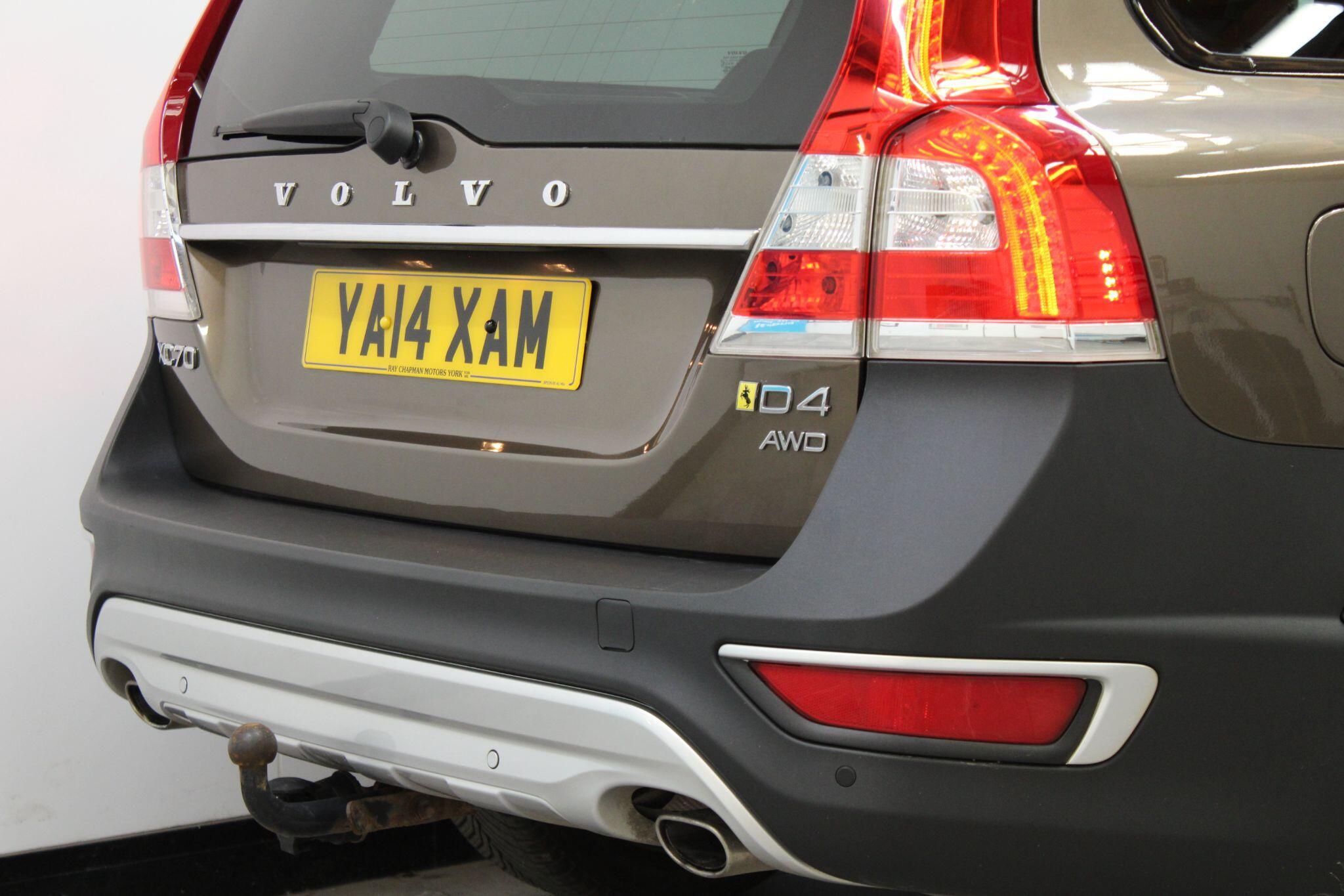 Volvo XC70 - Image 11
