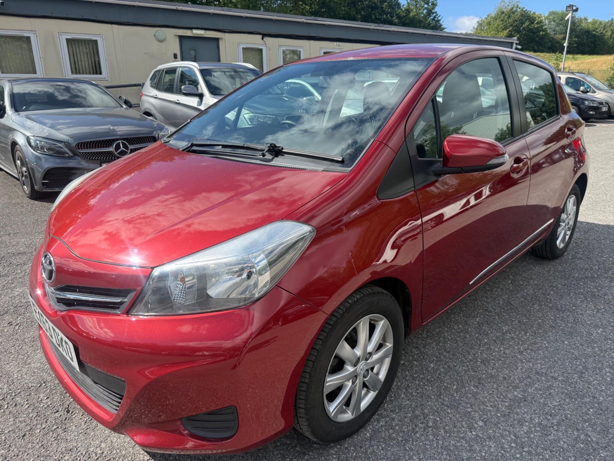 Toyota Yaris - Image 10