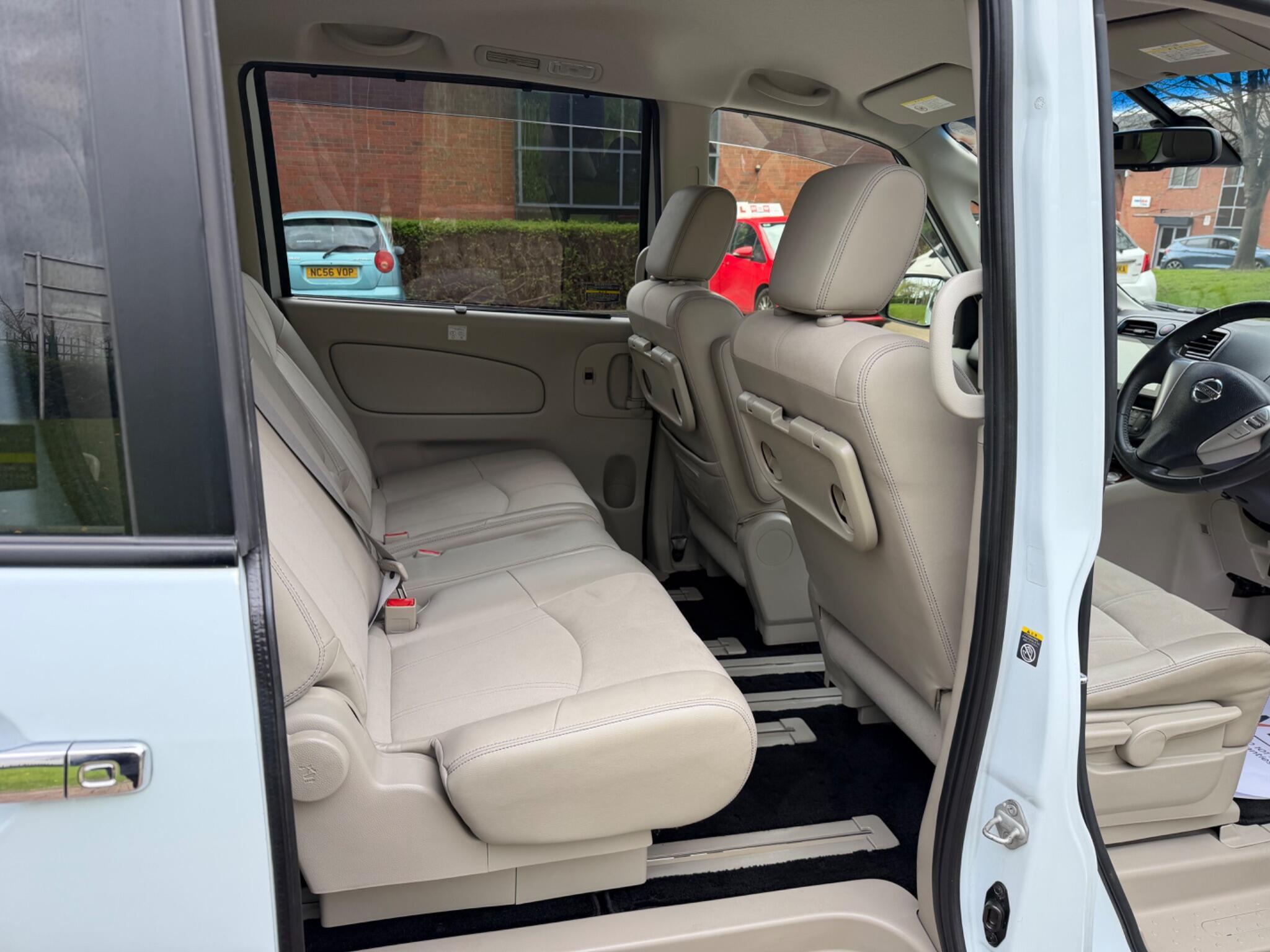 Nissan Serena - Image 42