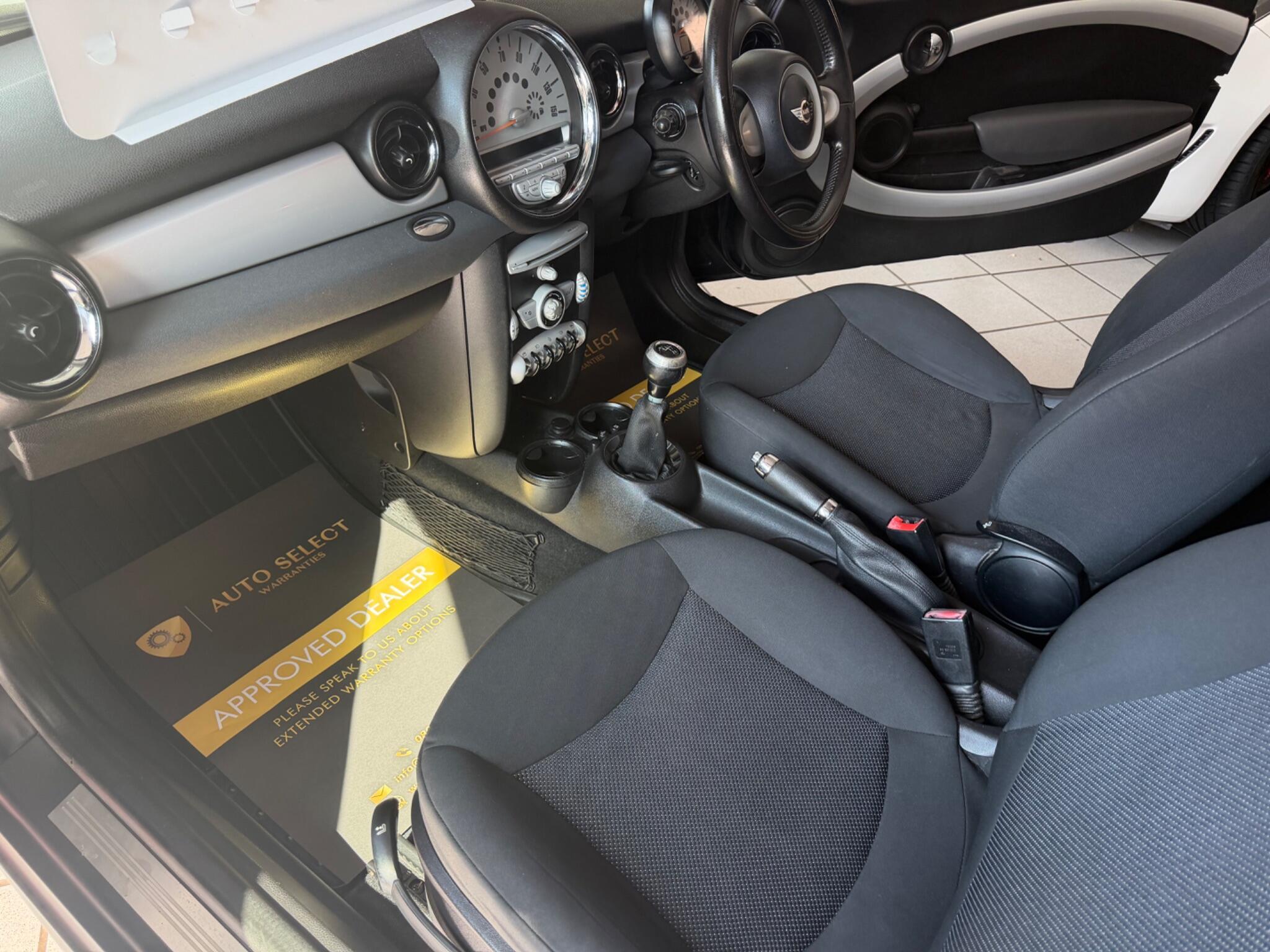 MINI Hatch - Image 19