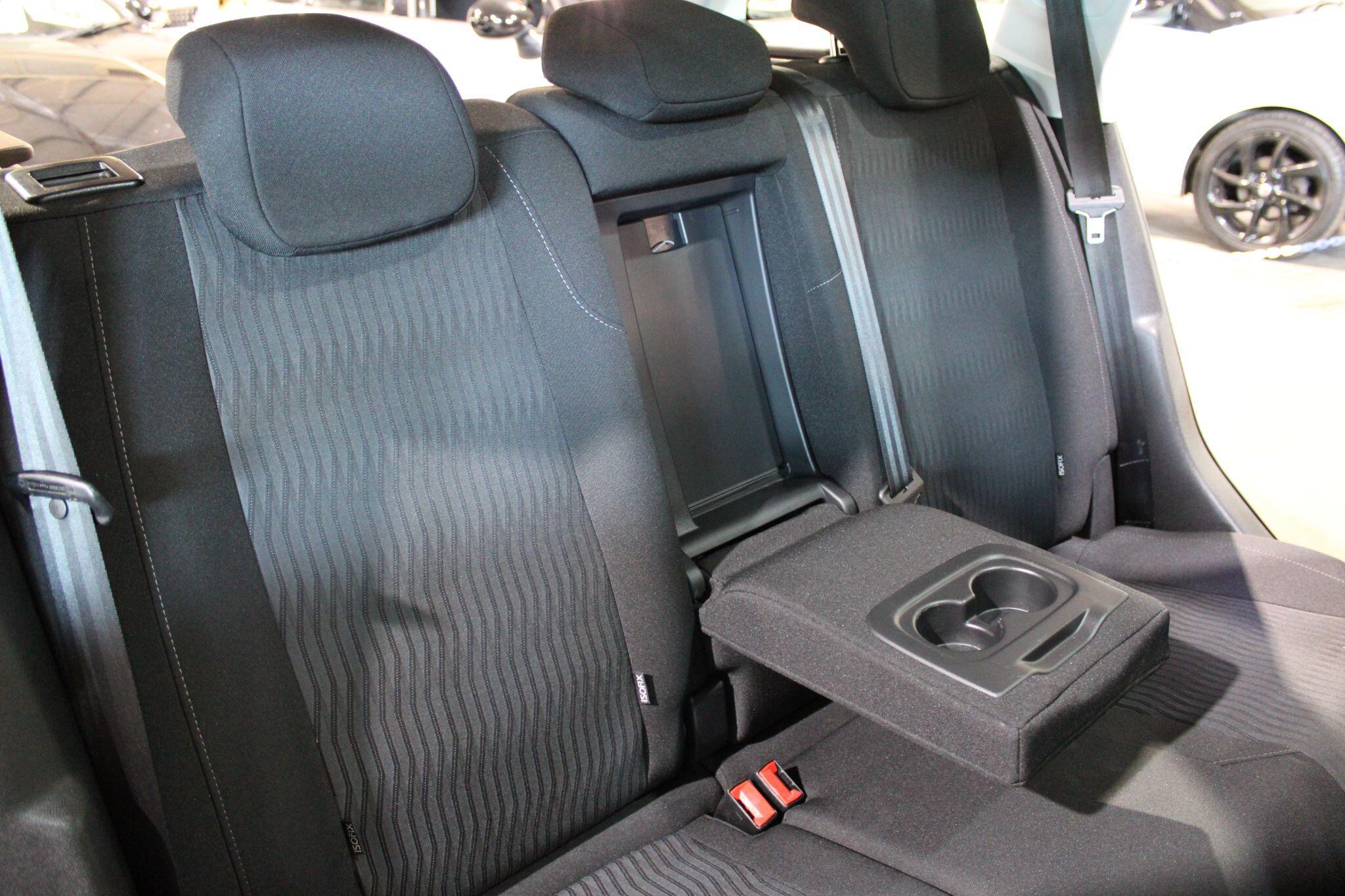 Peugeot 2008 - Image 17
