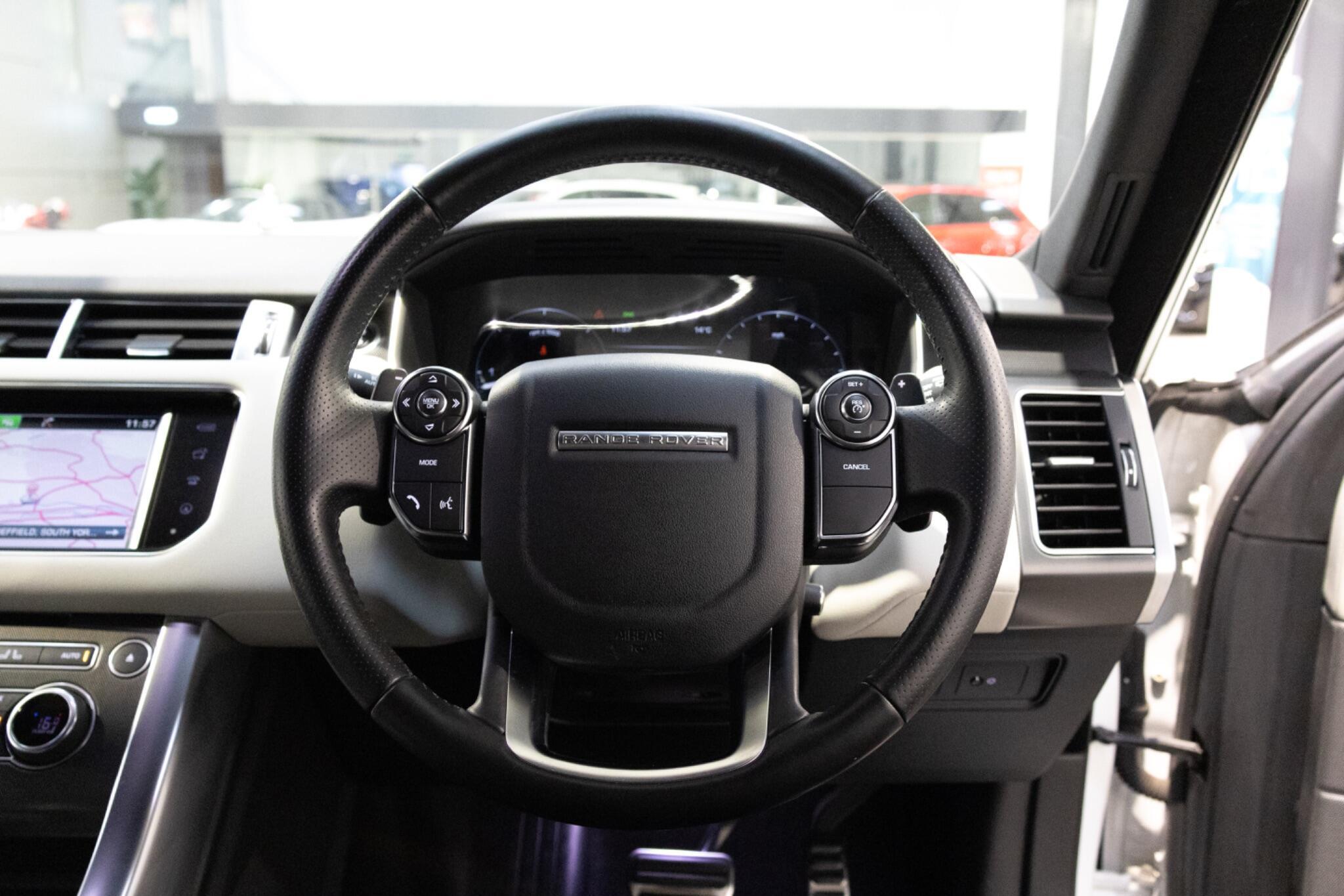 Land Rover RANGE ROVER SPORT - Image 16