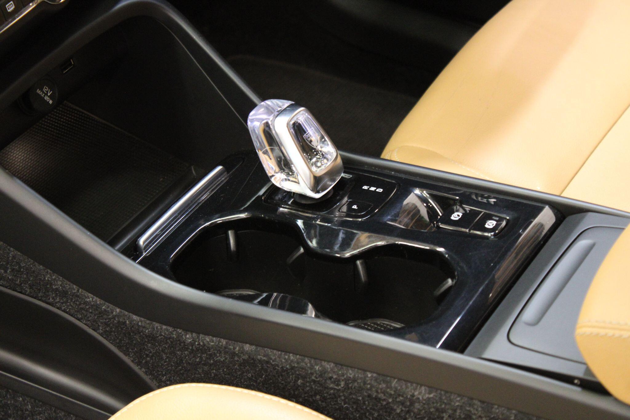 Volvo XC40 - Image 19