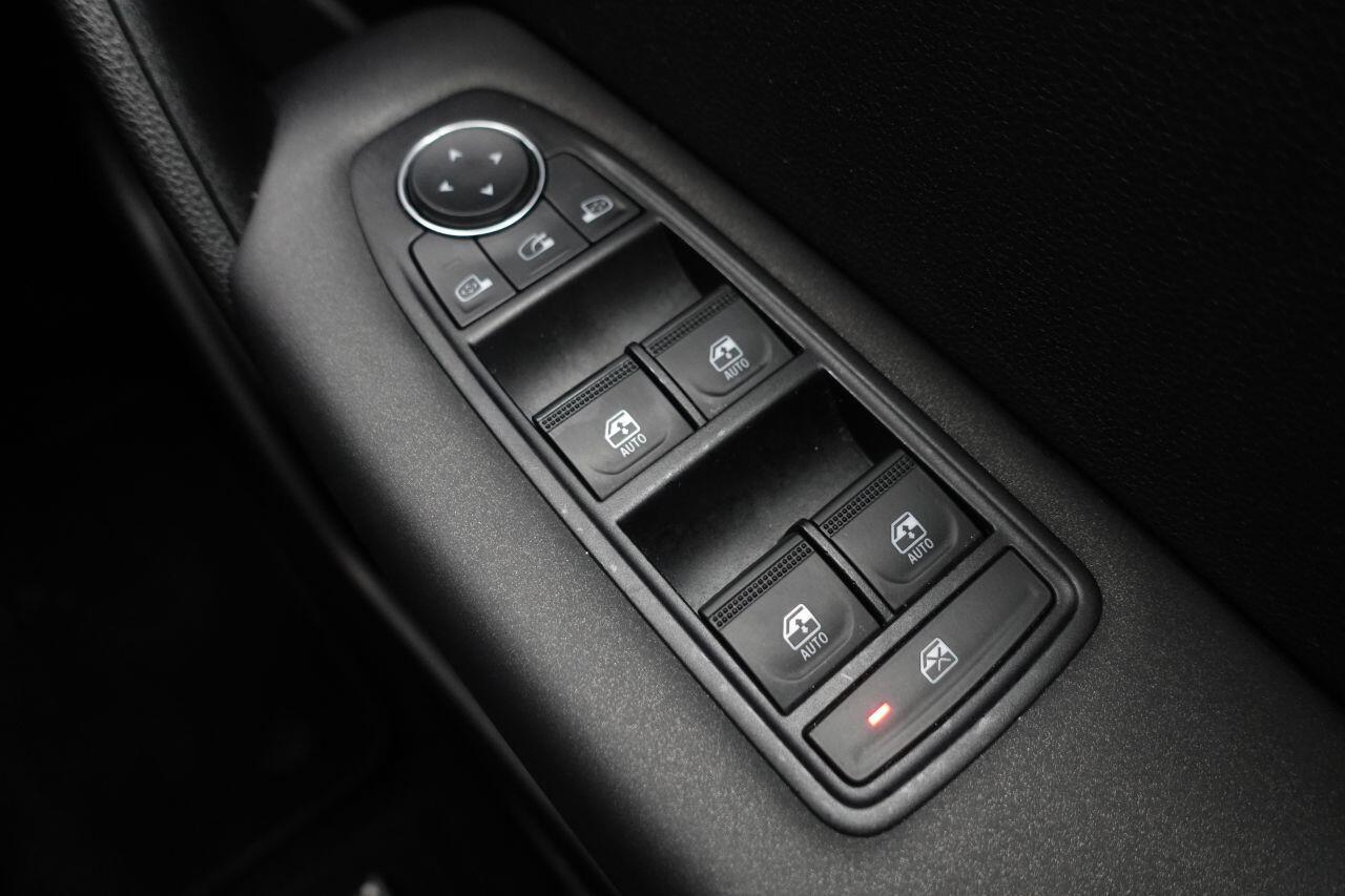 Renault Captur - Image 41