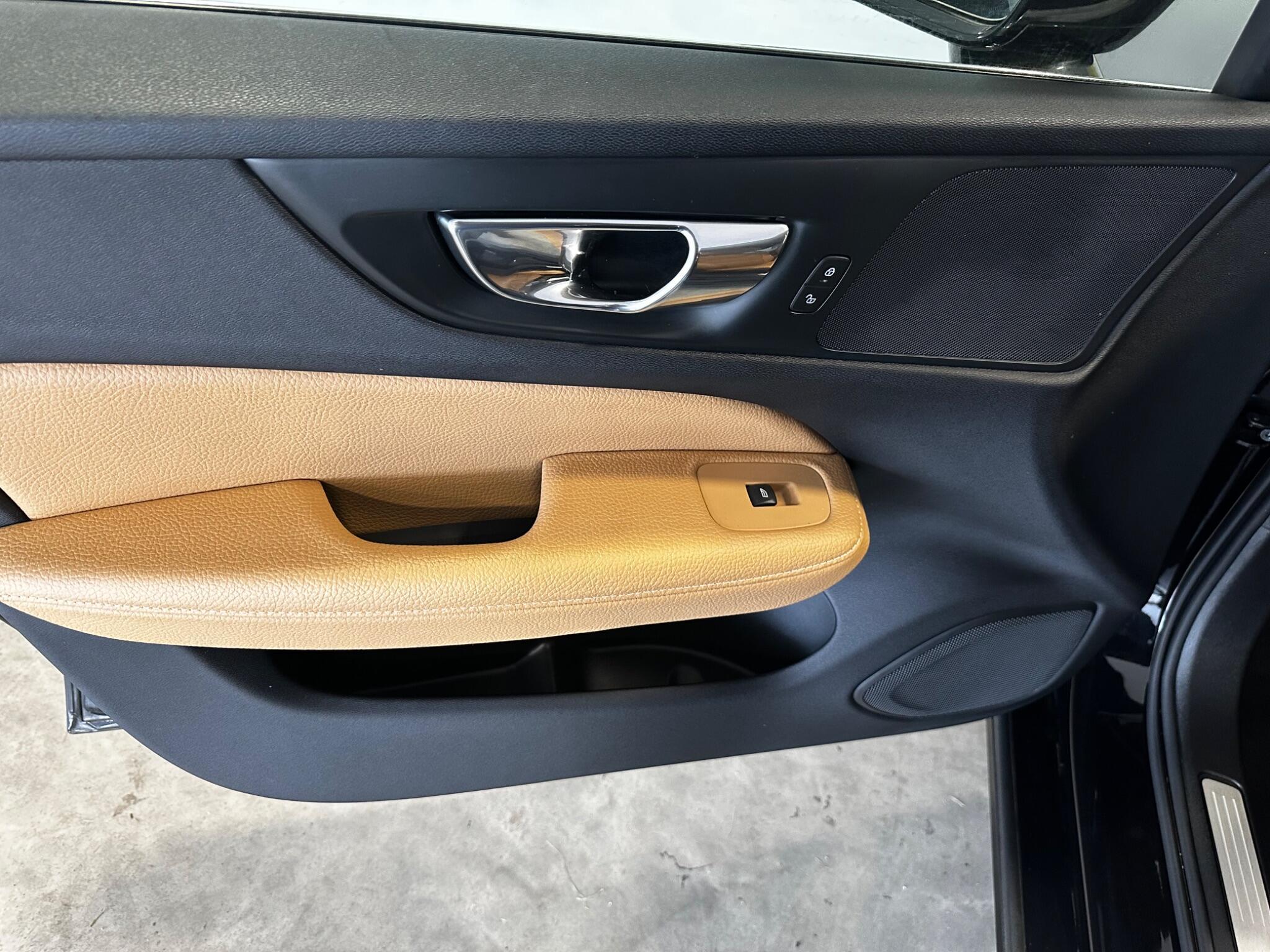 Volvo V60 - Image 16