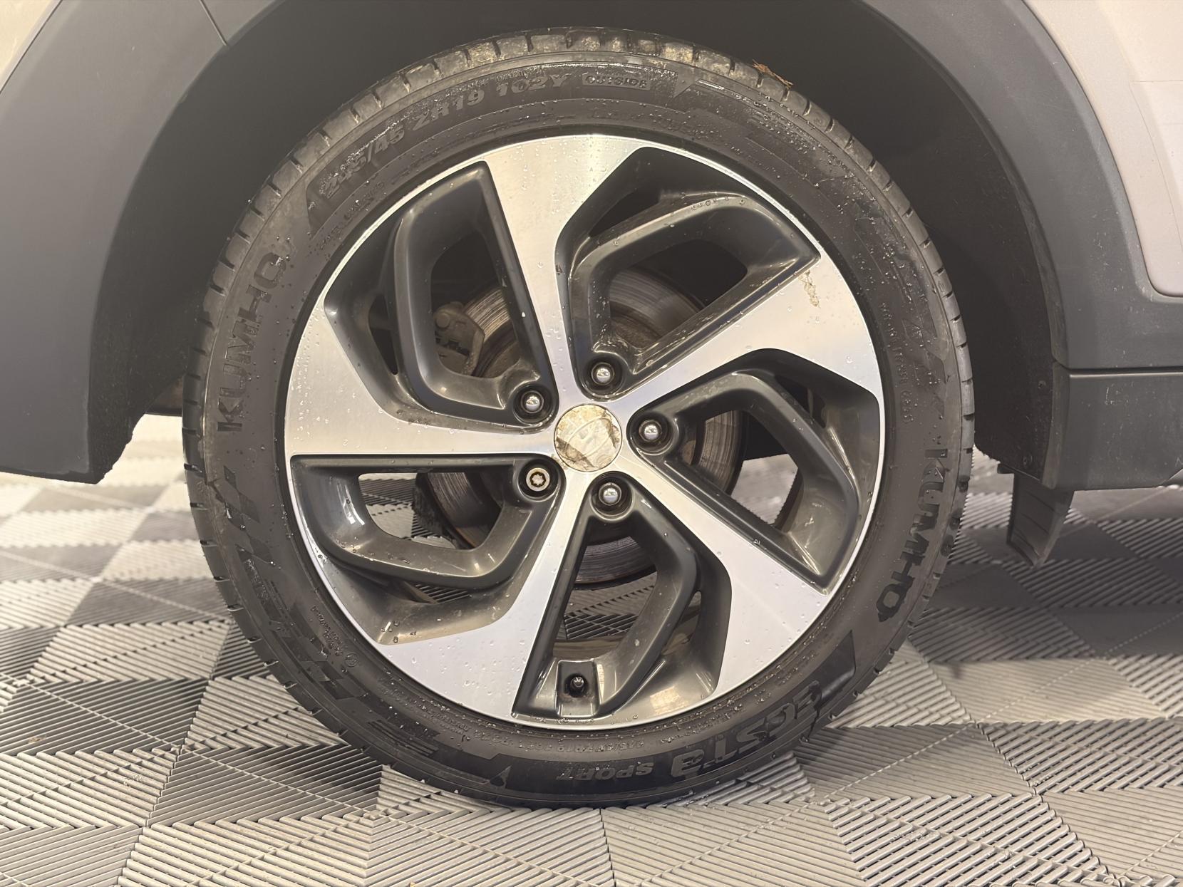 Hyundai Tucson - Image 15