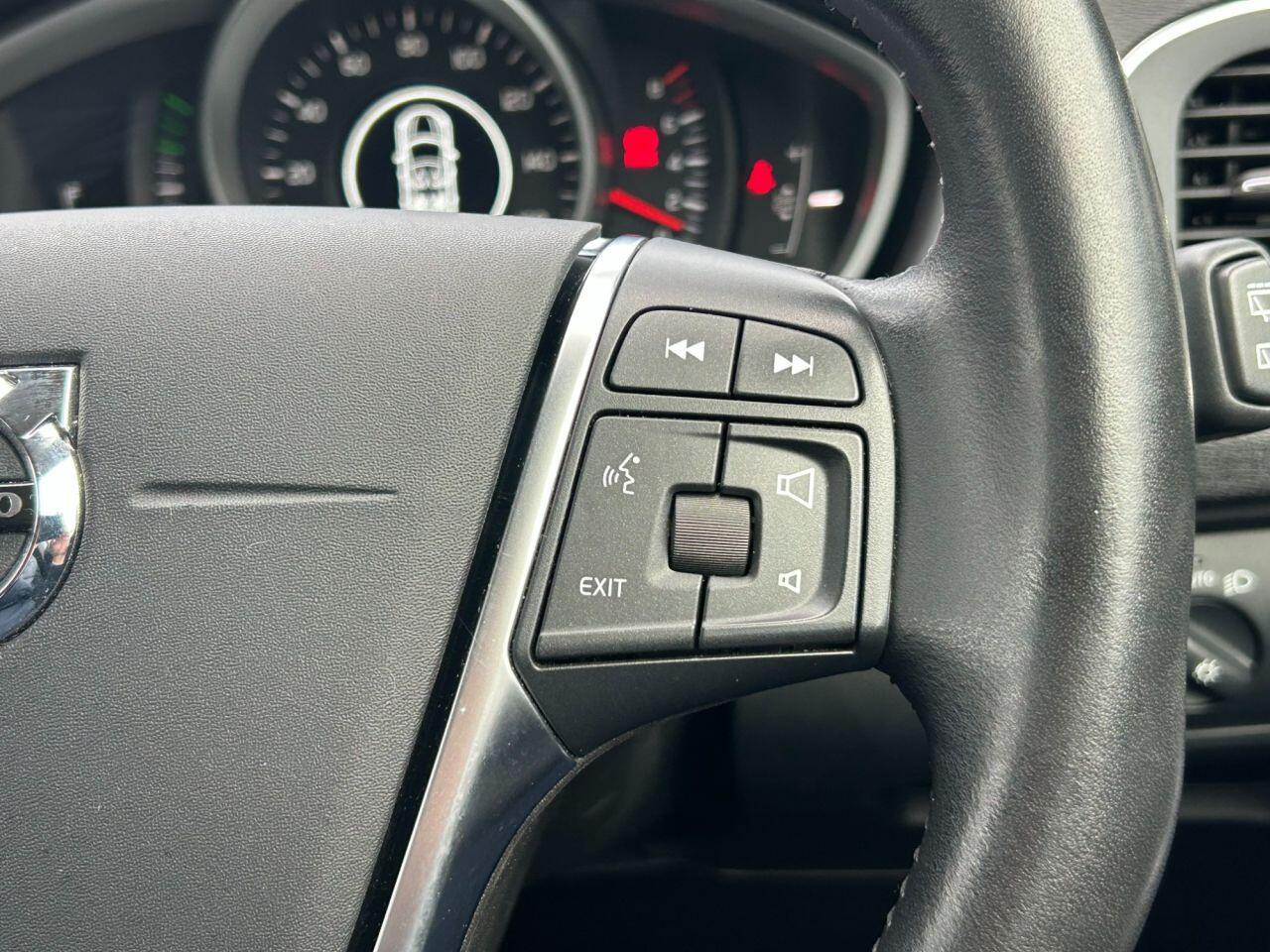 Volvo V40 - Image 19