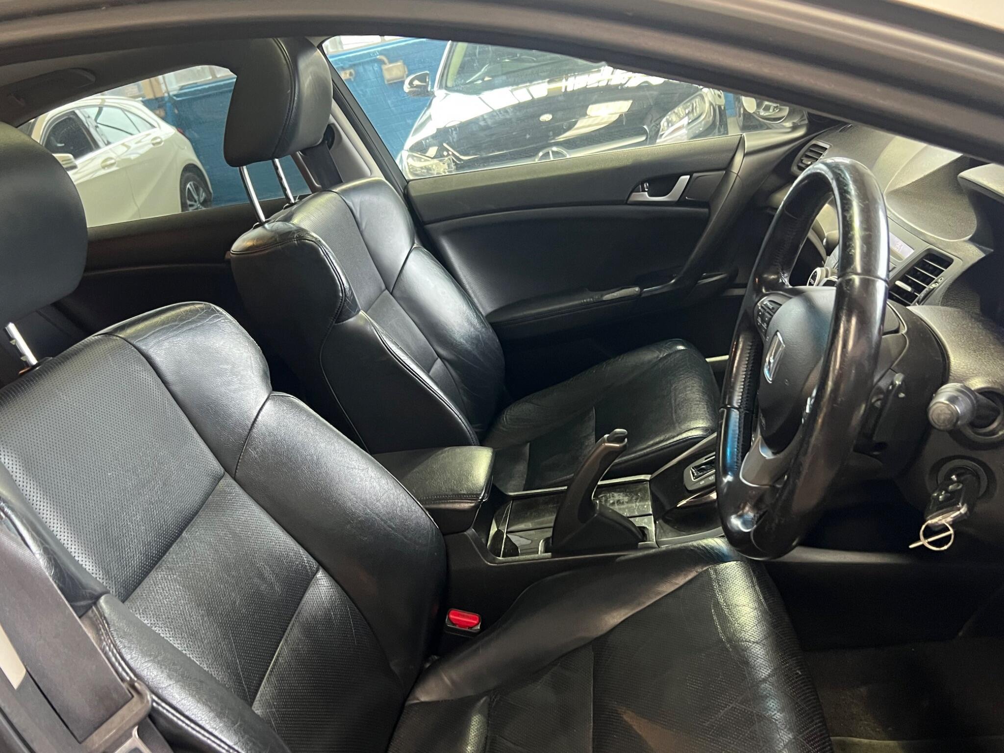 Honda Accord - Image 18