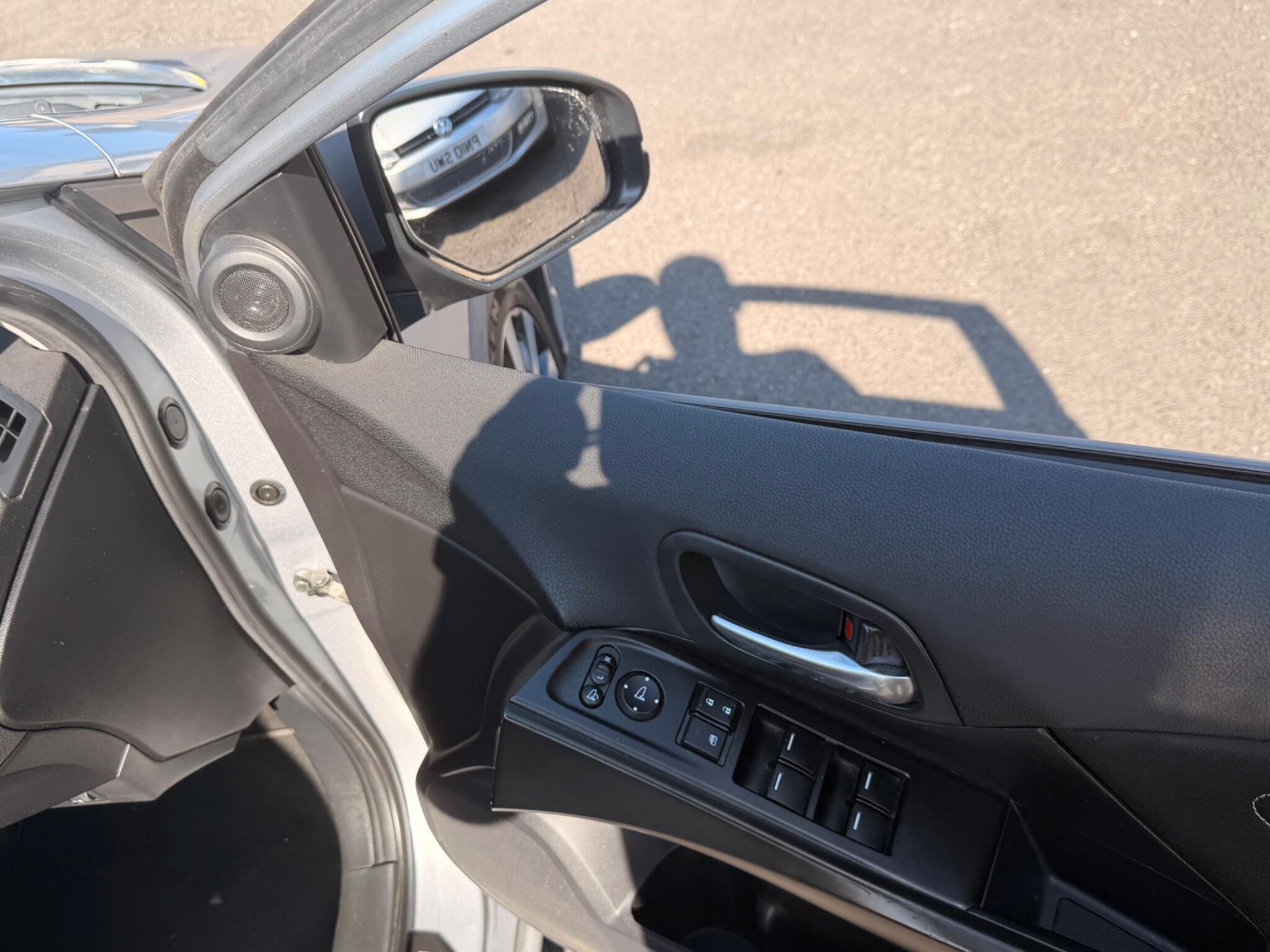 Honda Civic - Image 16
