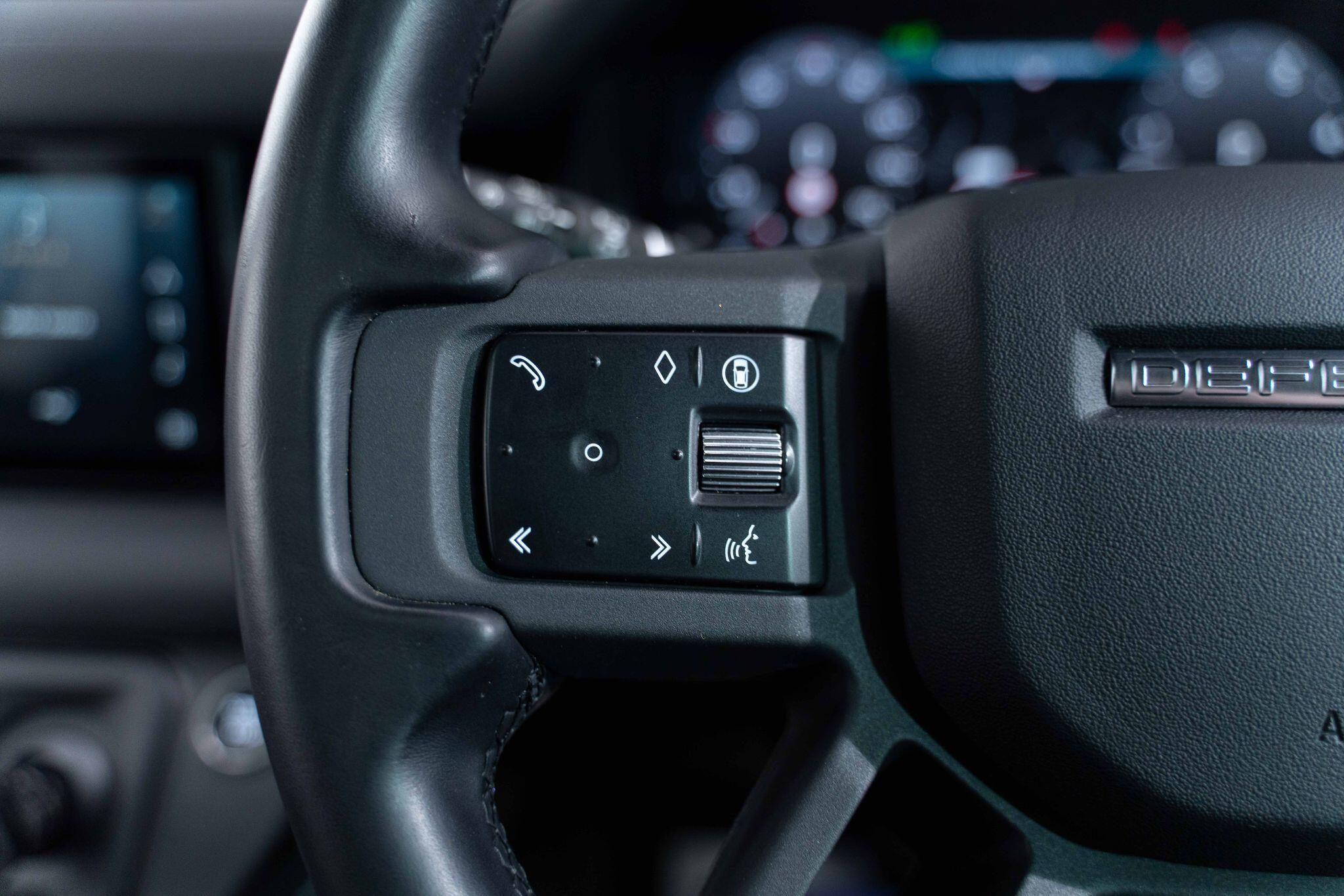 Land Rover Defender 110 - Image 18