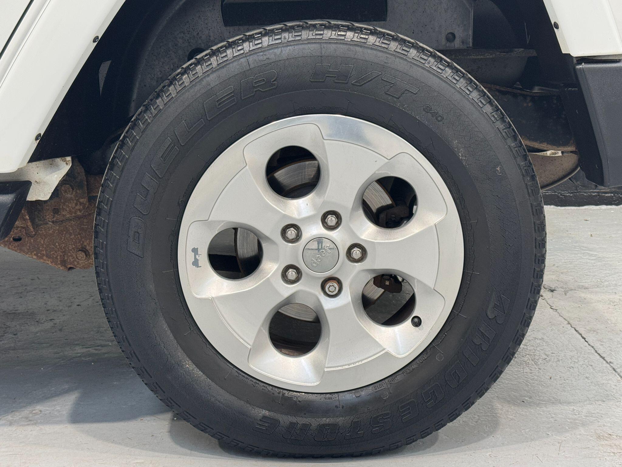 Jeep Wrangler - Image 39