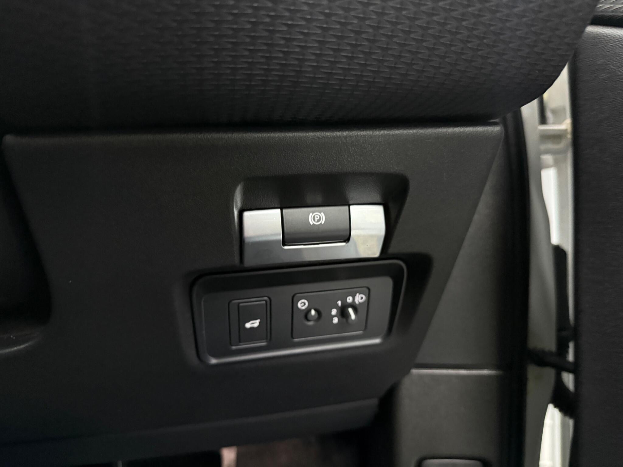 Land Rover Range Rover Evoque - Image 39