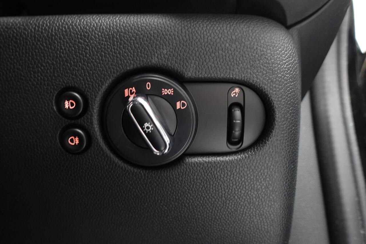 MINI Hatch - Image 36