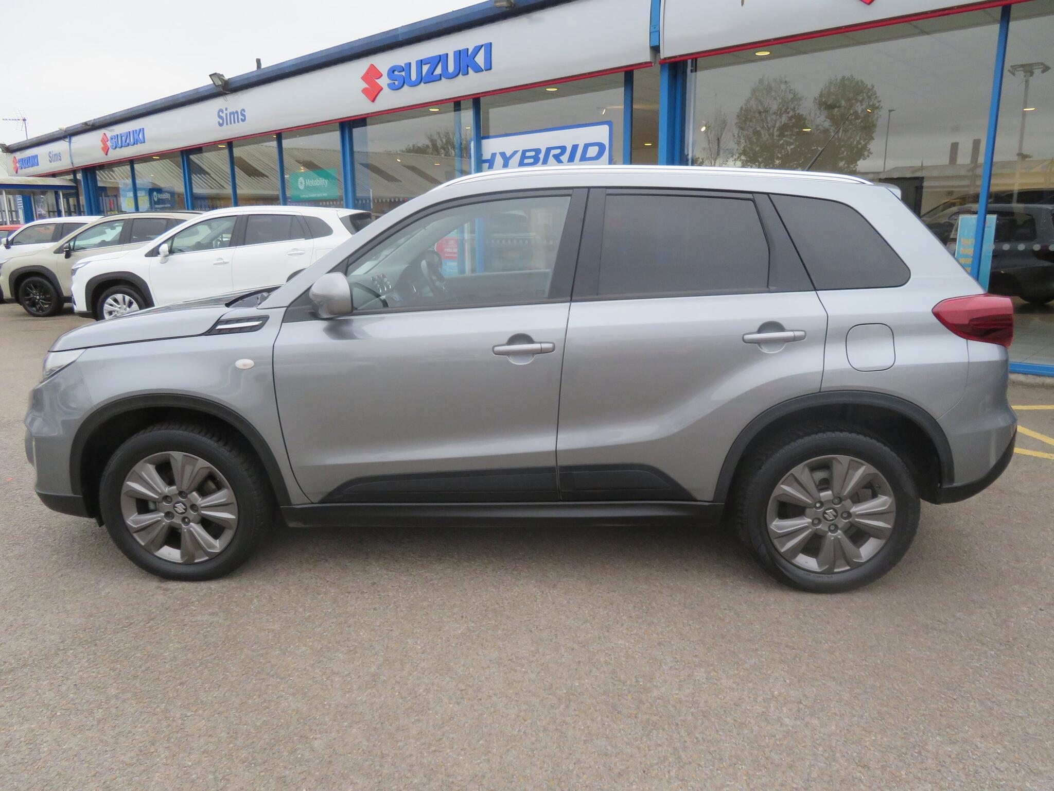 Suzuki Vitara - Image 7