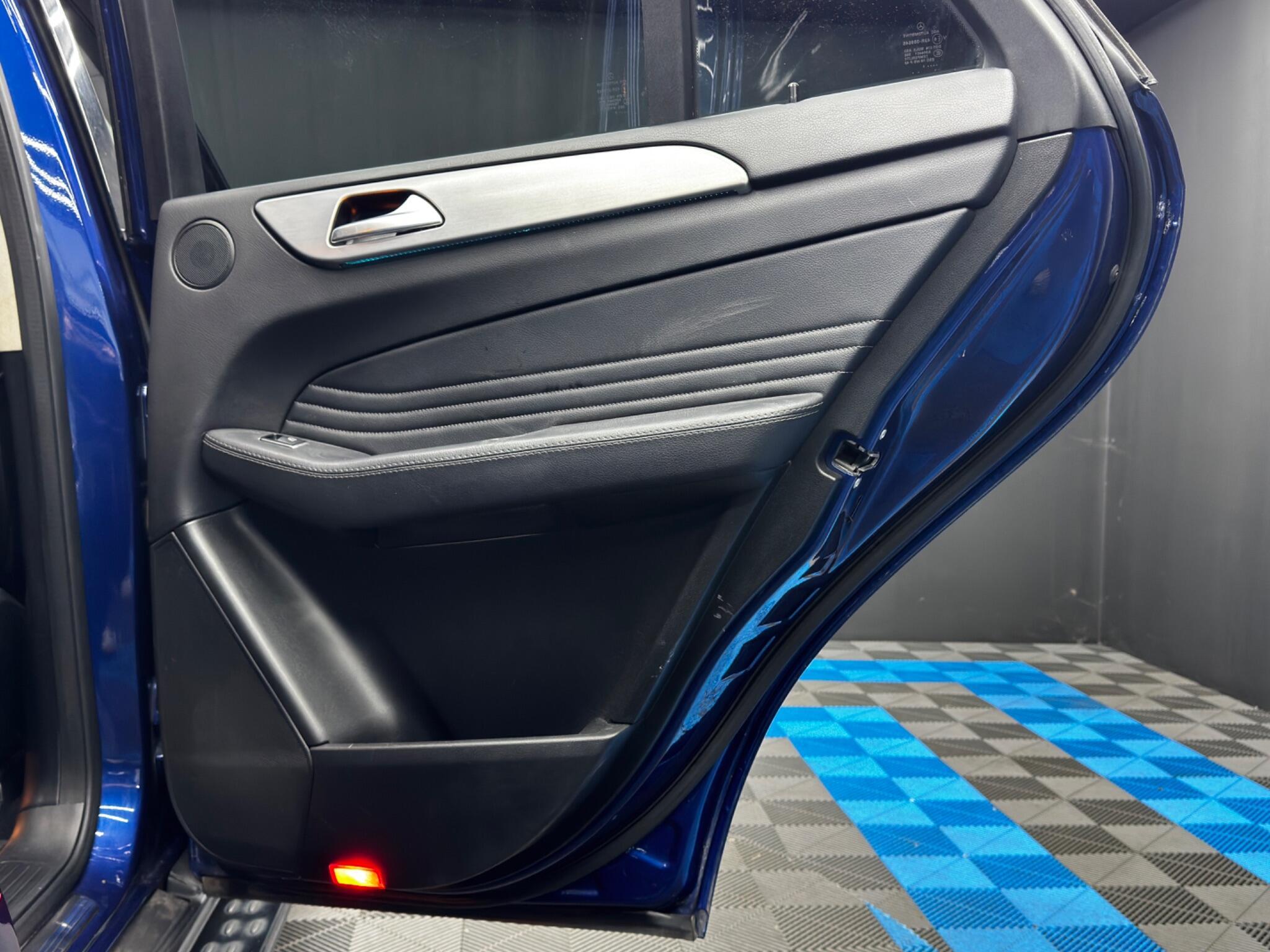 Mercedes GLE - Image 43