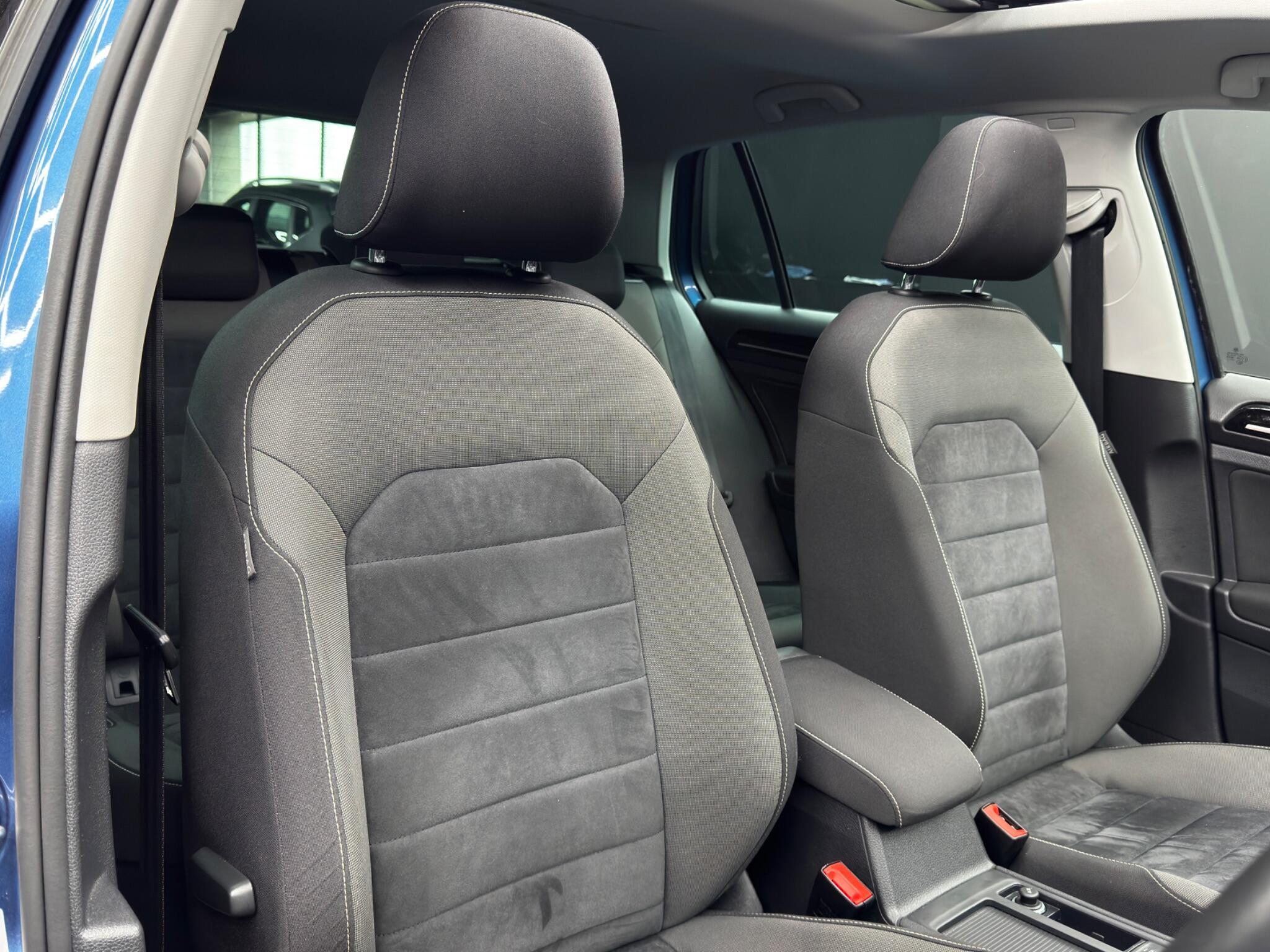 Volkswagen Golf - Image 12