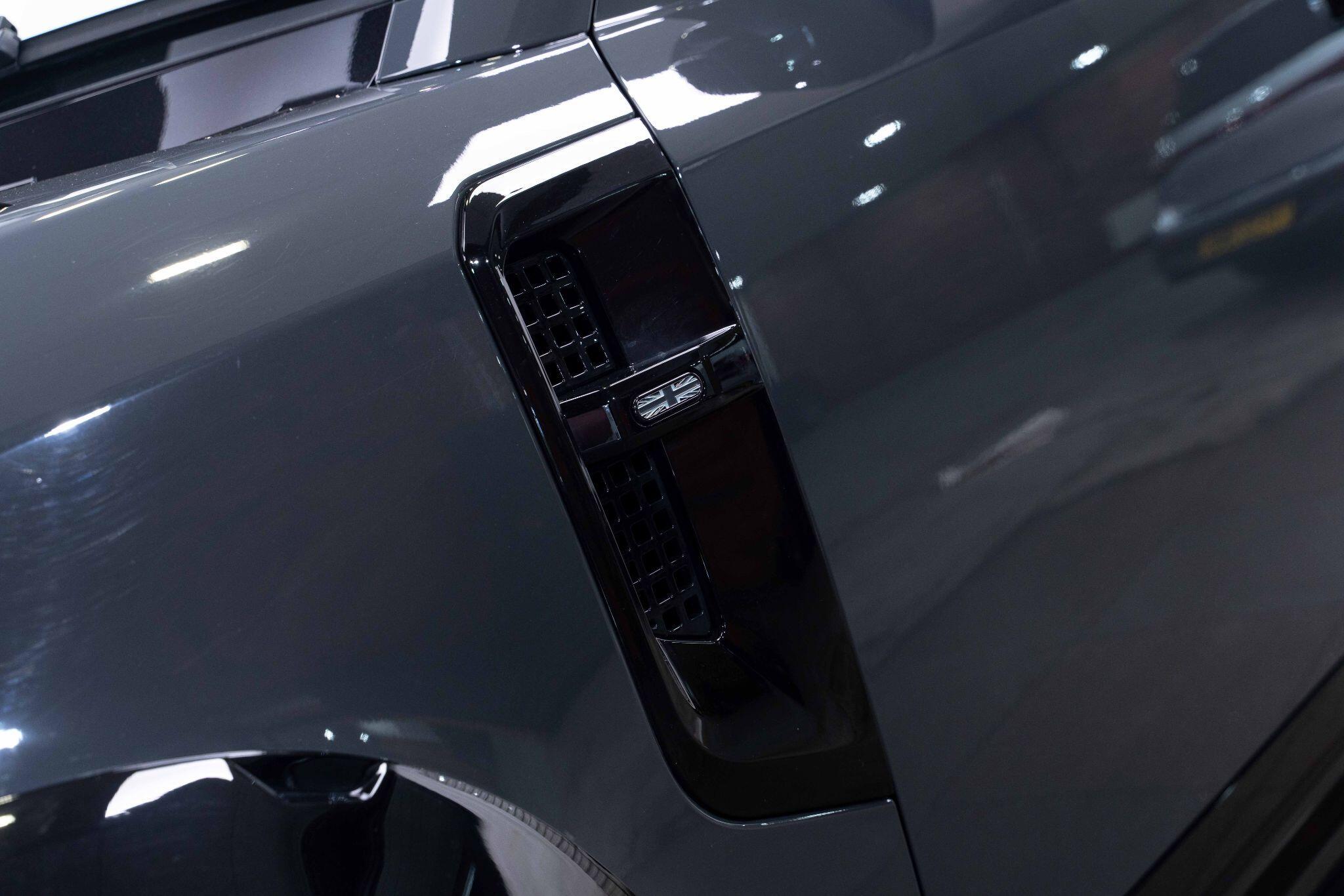 Land Rover Defender 110 - Image 29