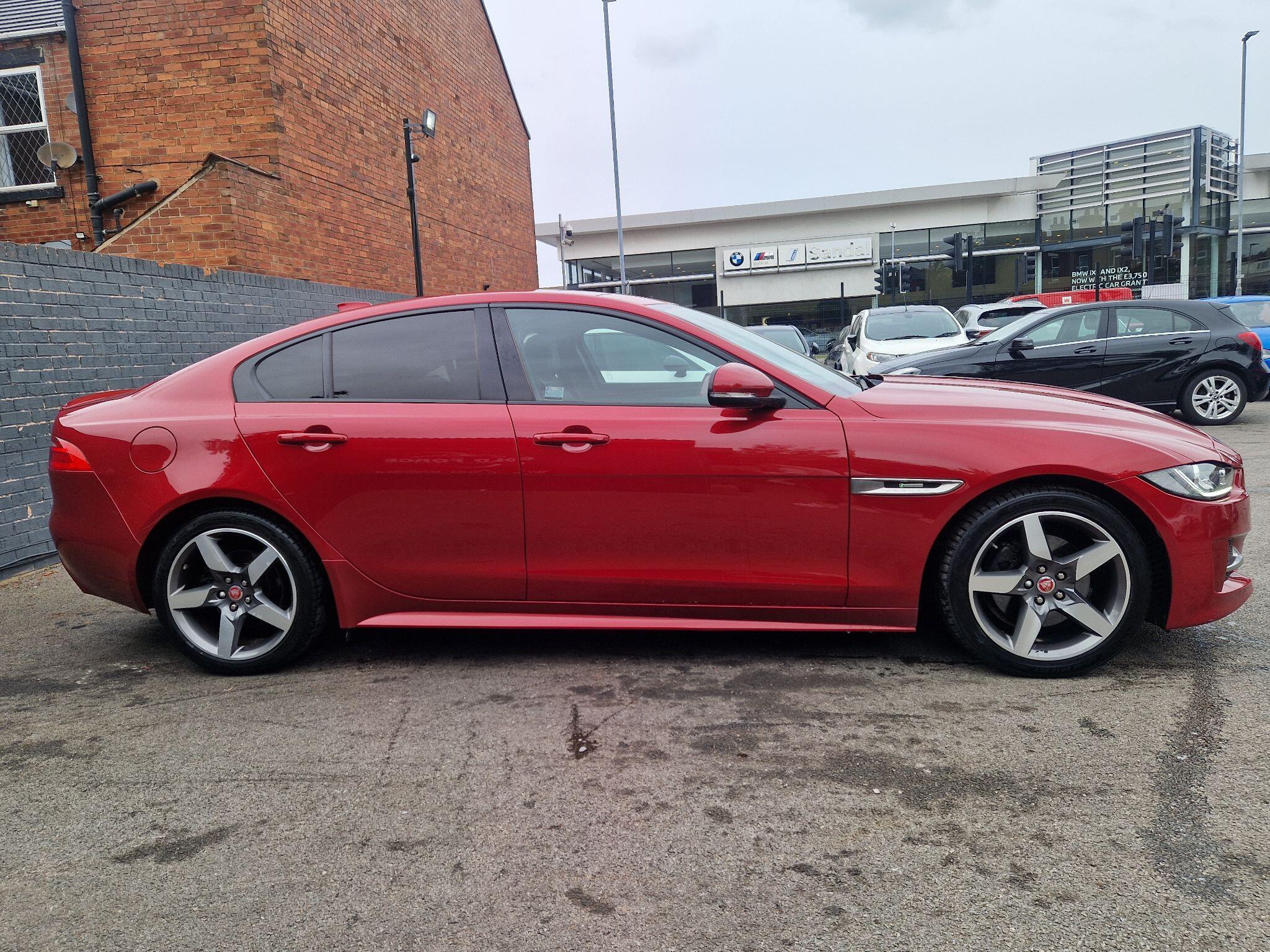 Jaguar XE - Image 7