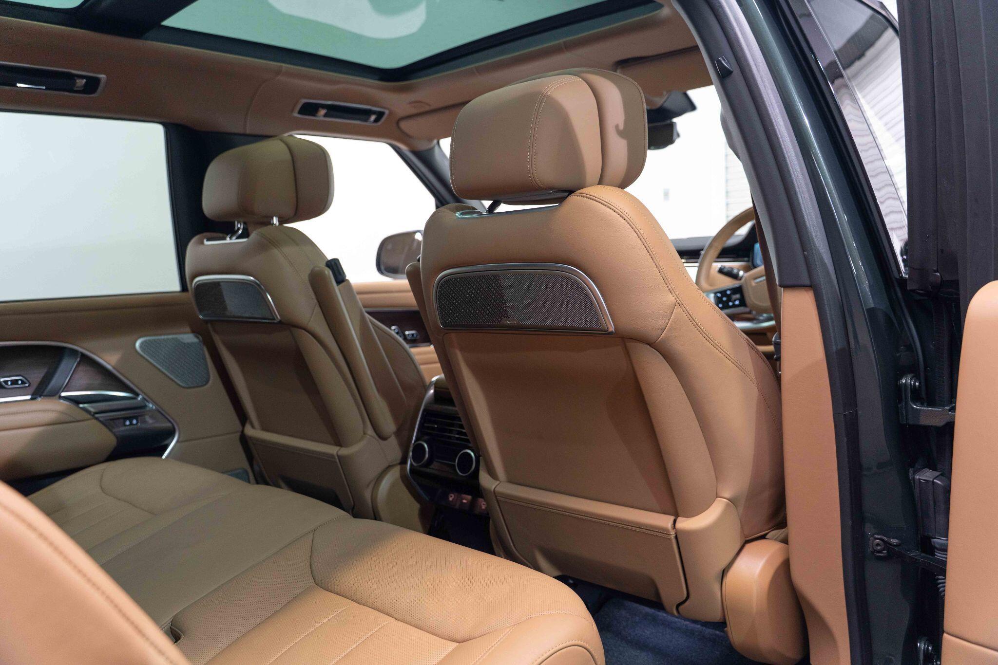 Land Rover Range Rover - Image 16