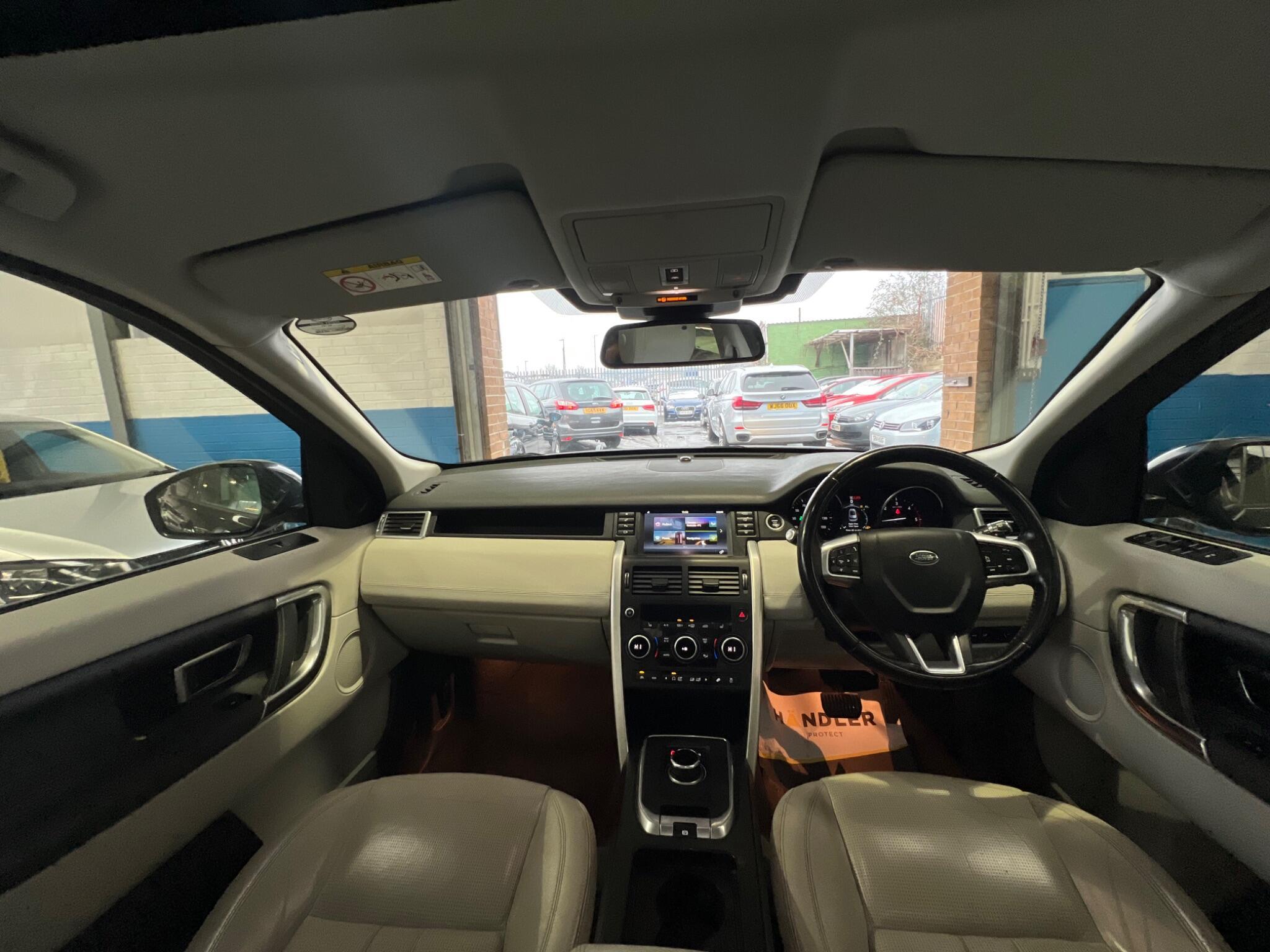 Land Rover DISCOVERY SPORT - Image 20