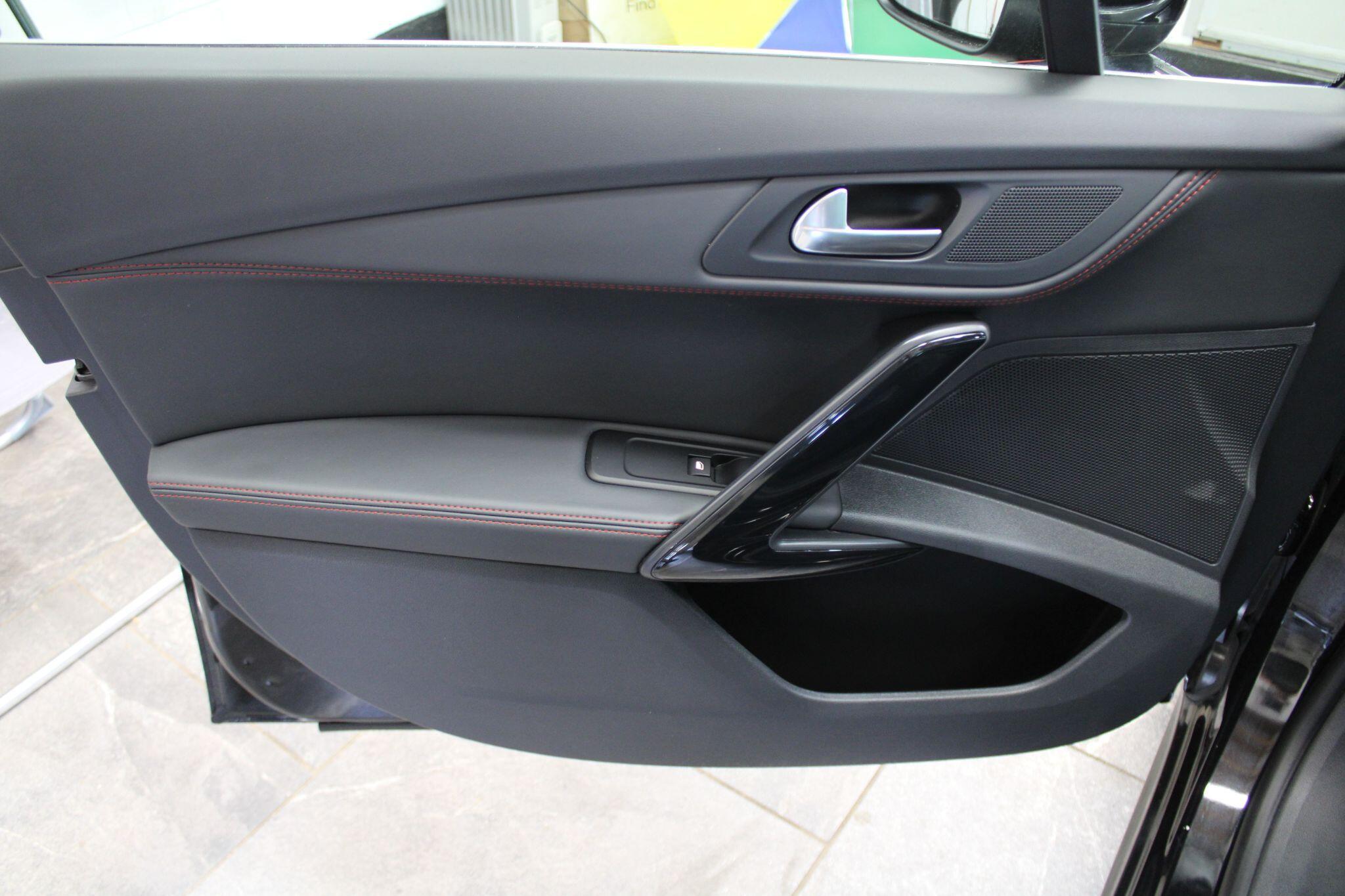 Peugeot 508 SW - Image 33