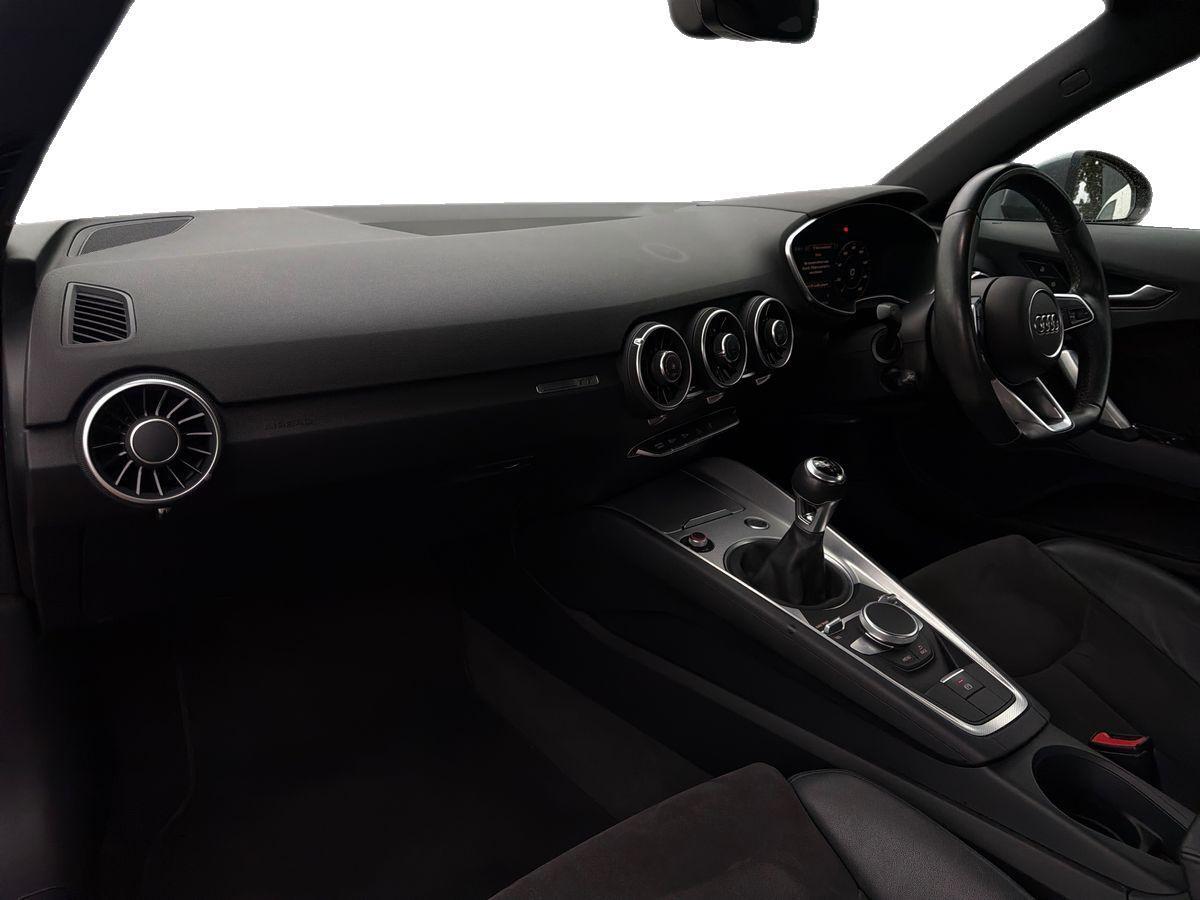 Audi TT - Image 13