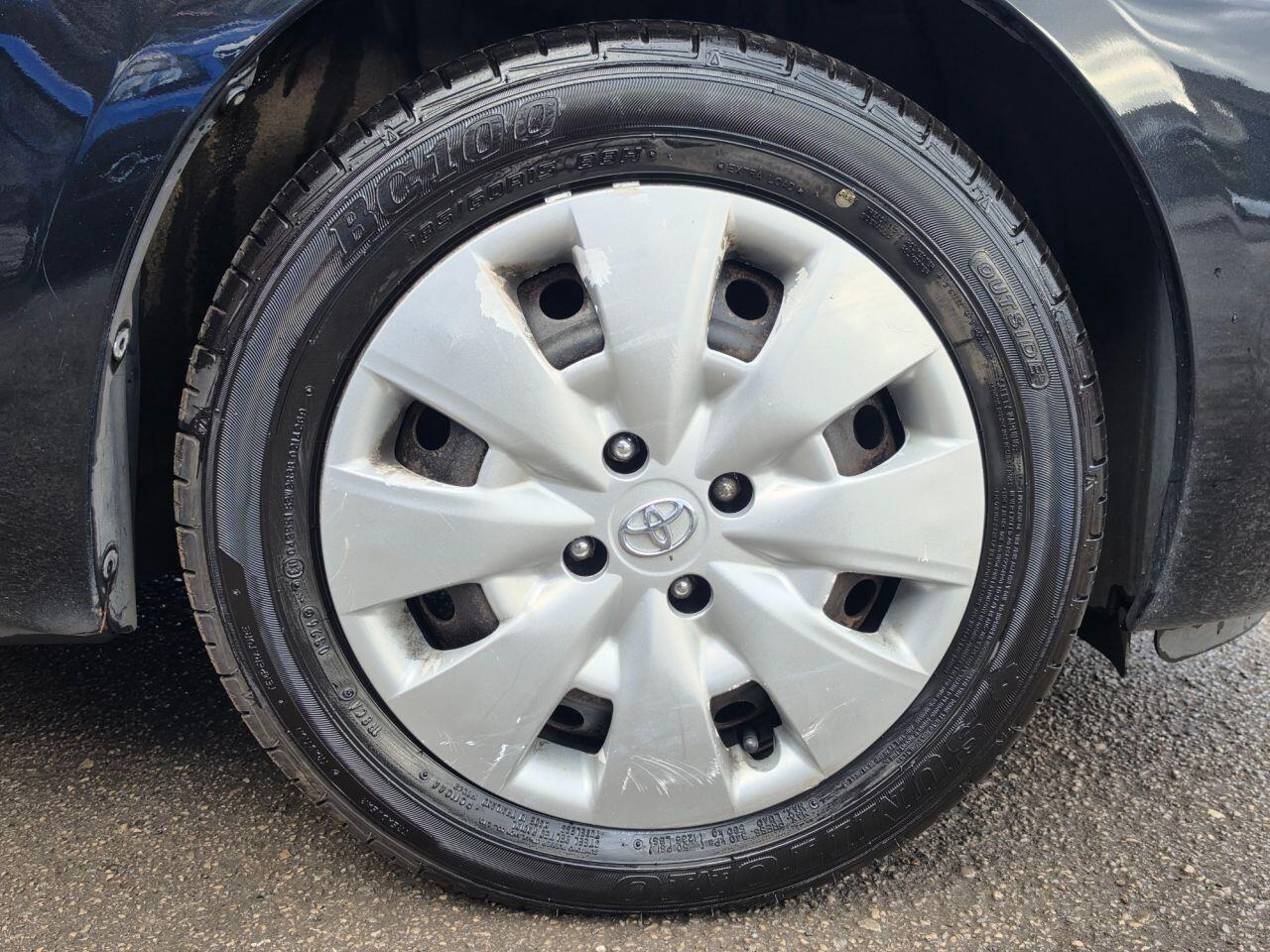 Toyota Yaris - Image 18