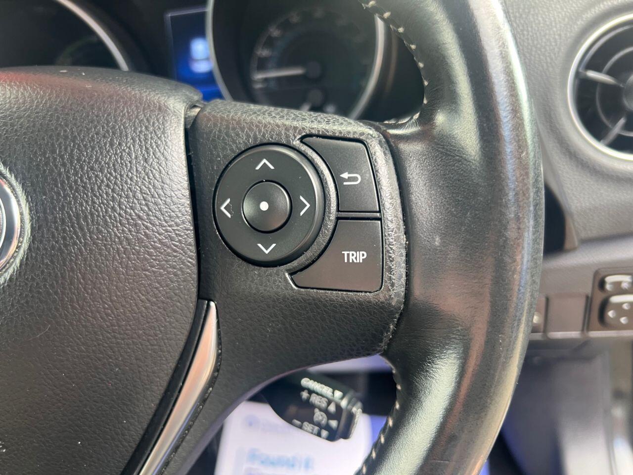 Toyota Auris - Image 19