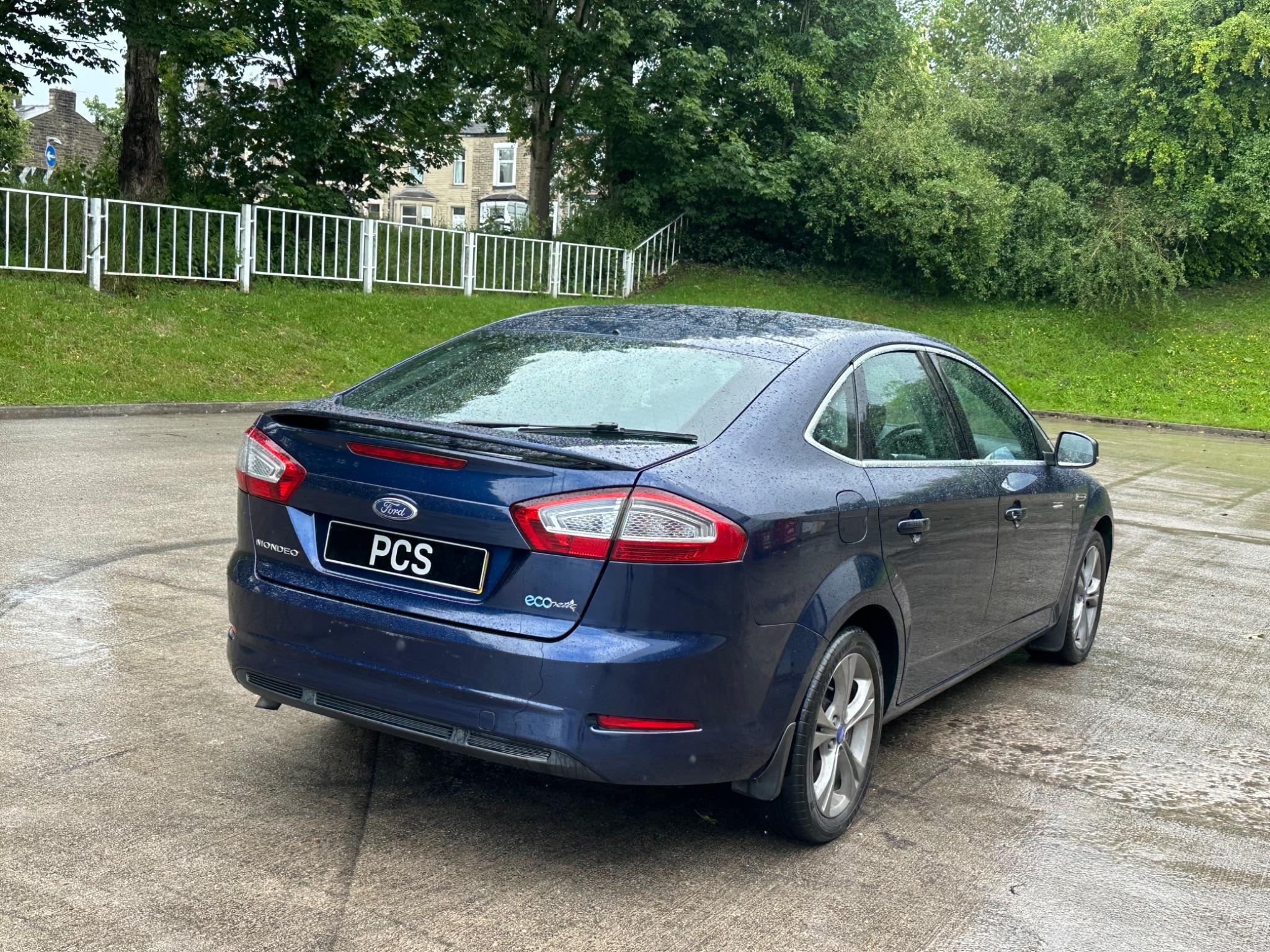 Ford Mondeo - Image 13