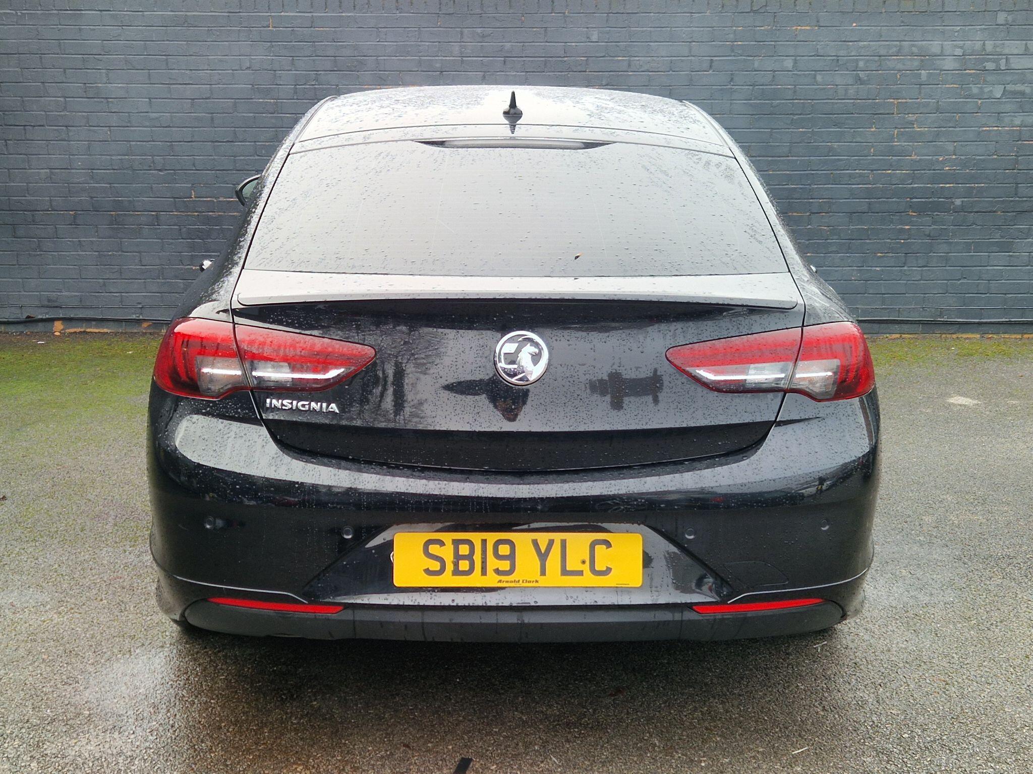 Vauxhall Insignia - Image 9