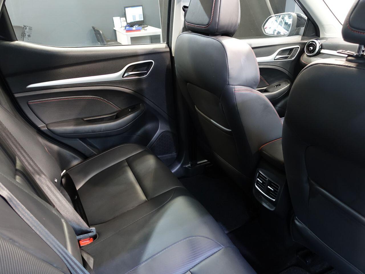 MG MG ZS - Image 17