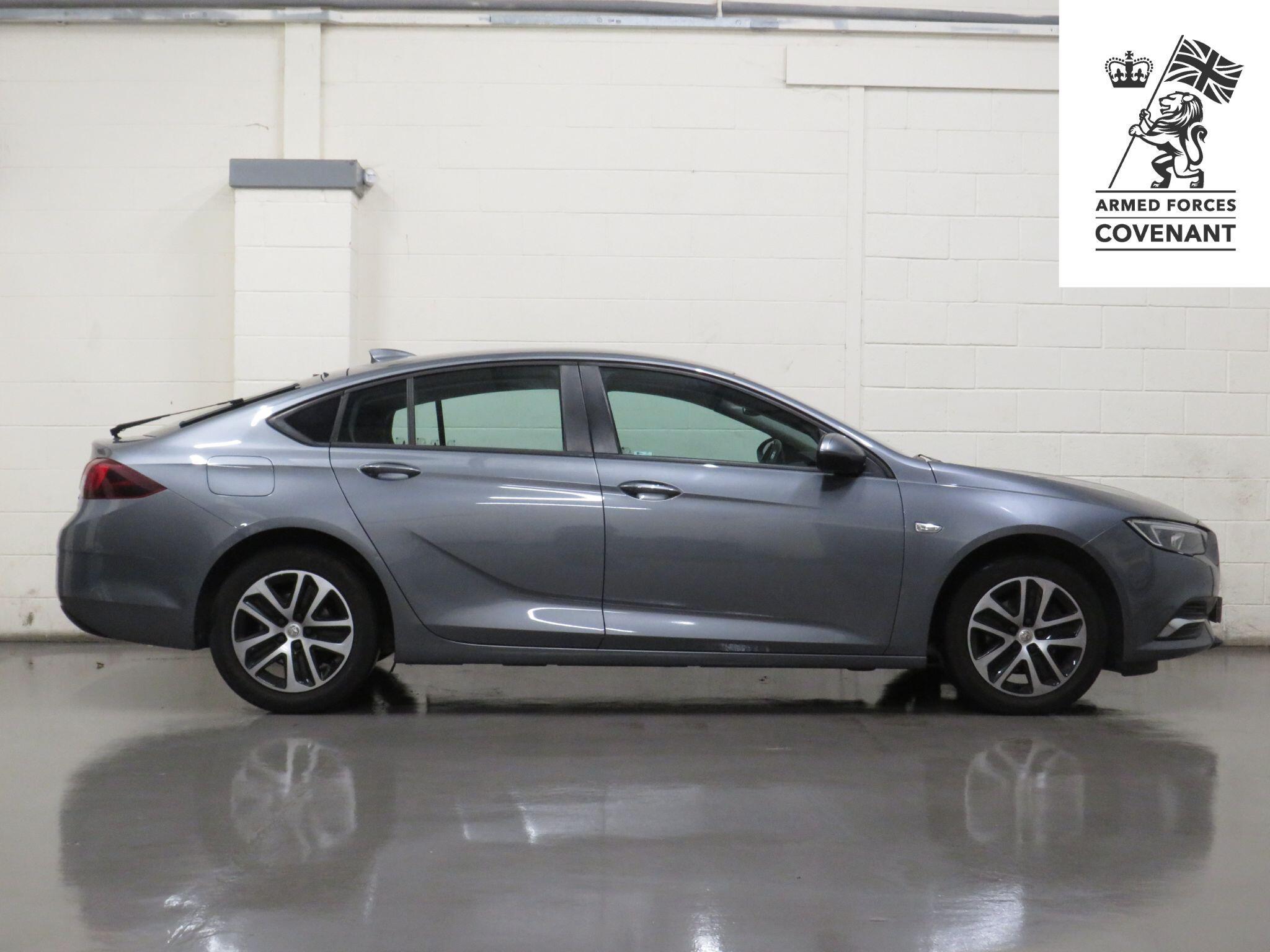 Vauxhall Insignia - Image 2