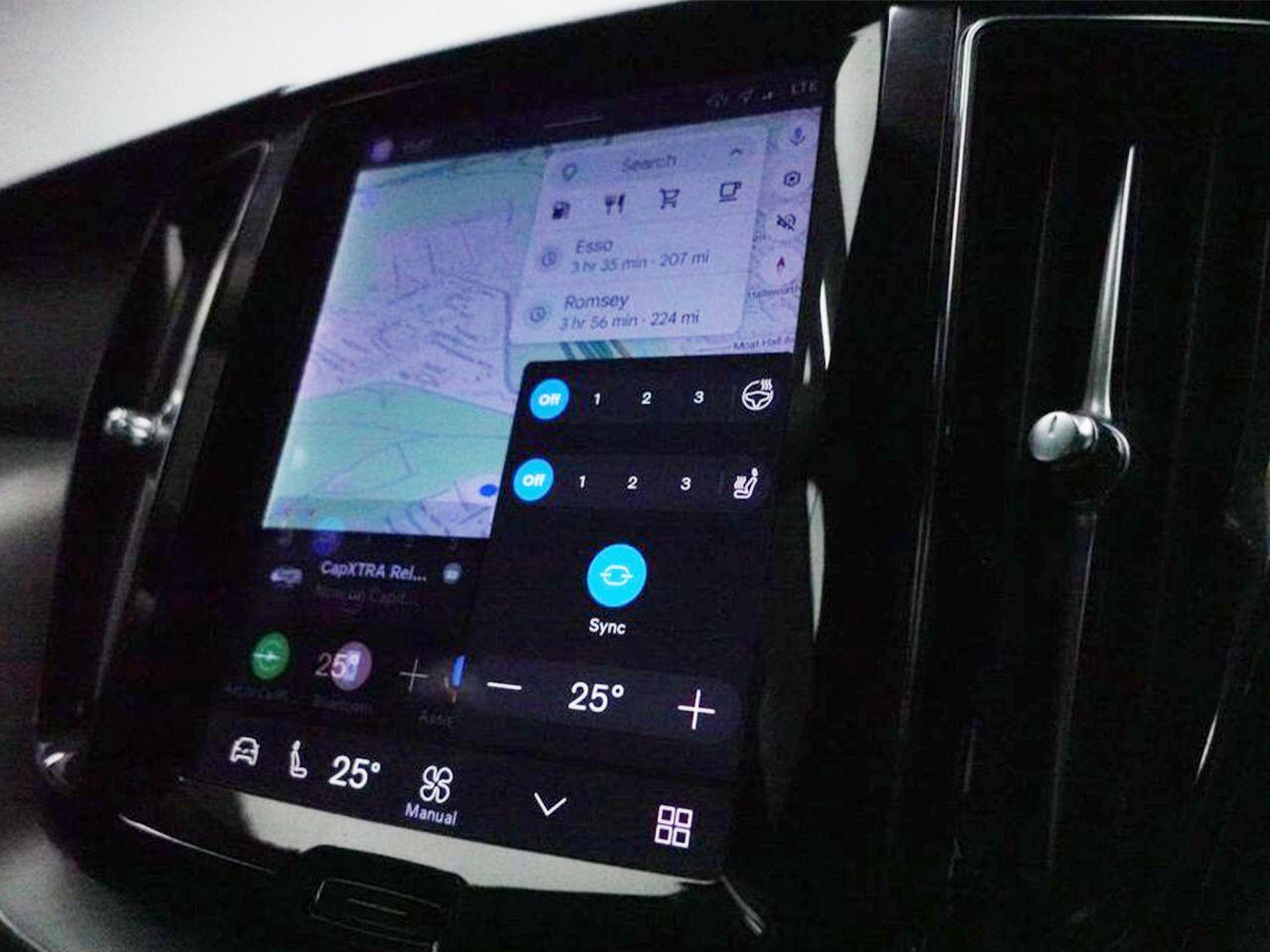 Volvo XC60 - Image 14