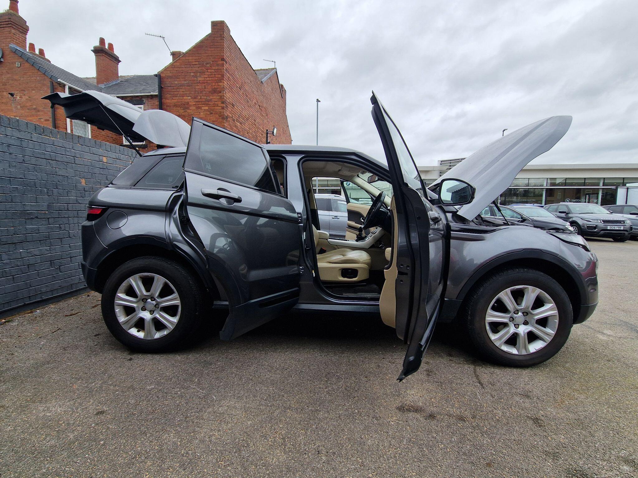 Land Rover Range Rover Evoque - Image 27