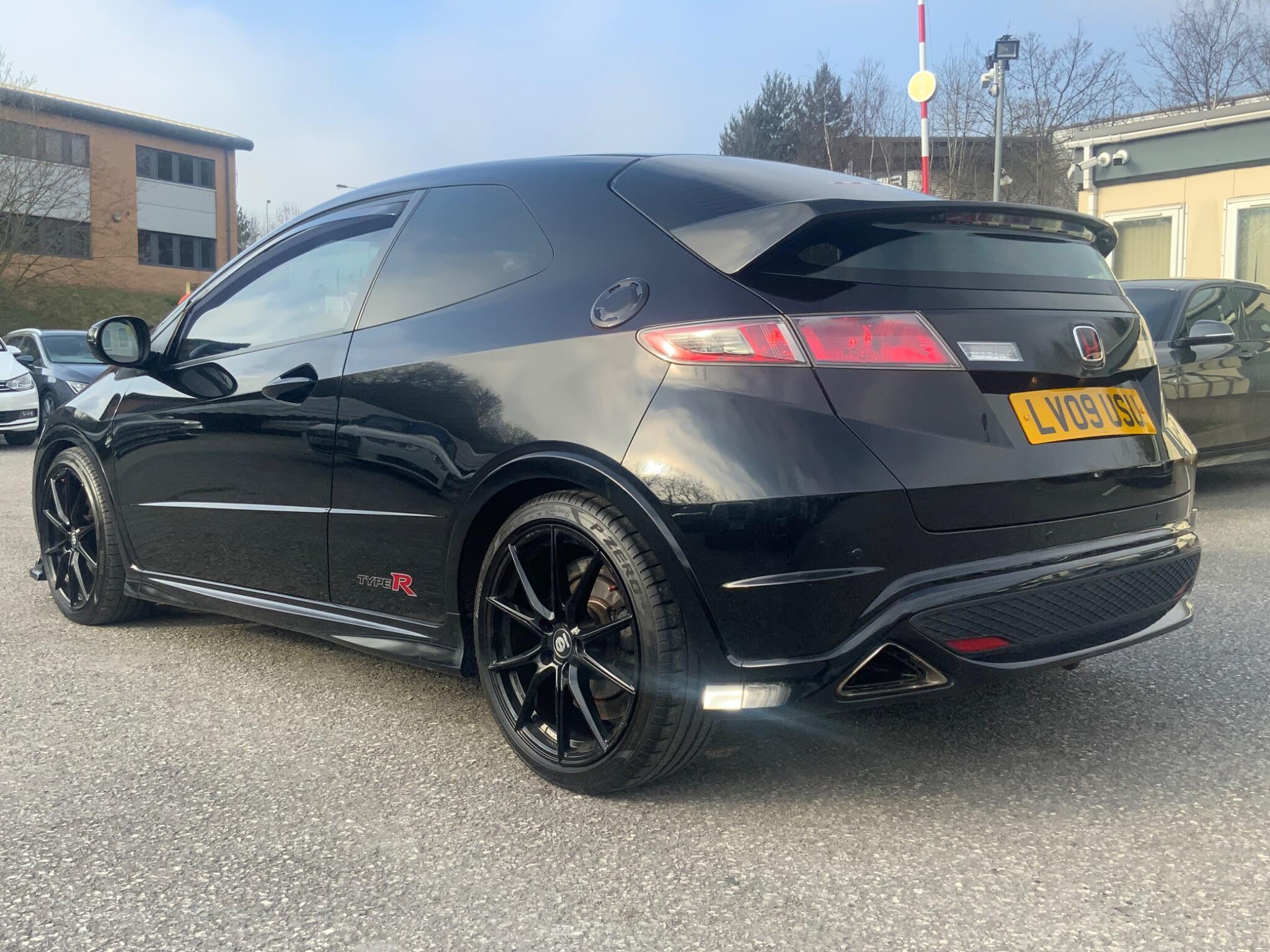 Honda Civic - Image 10