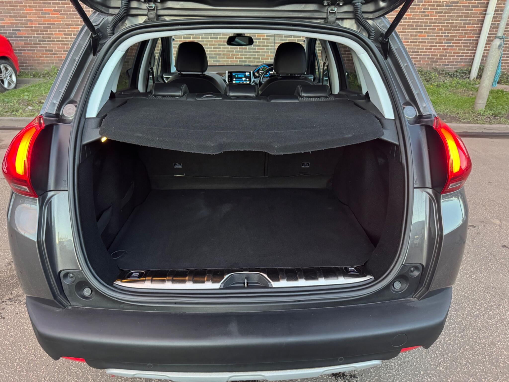 Peugeot 2008 - Image 21