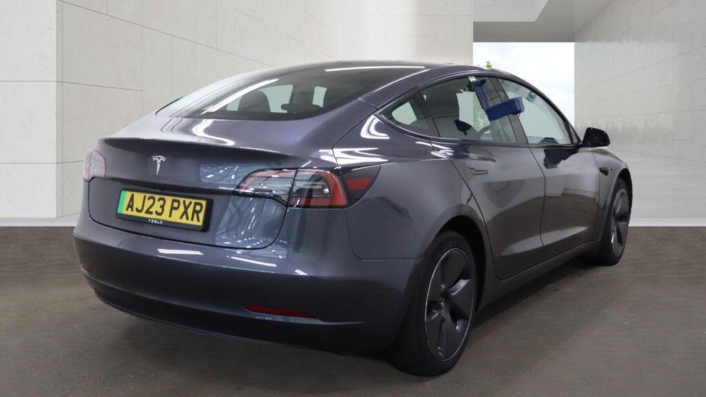 Tesla Model 3 - Image 4
