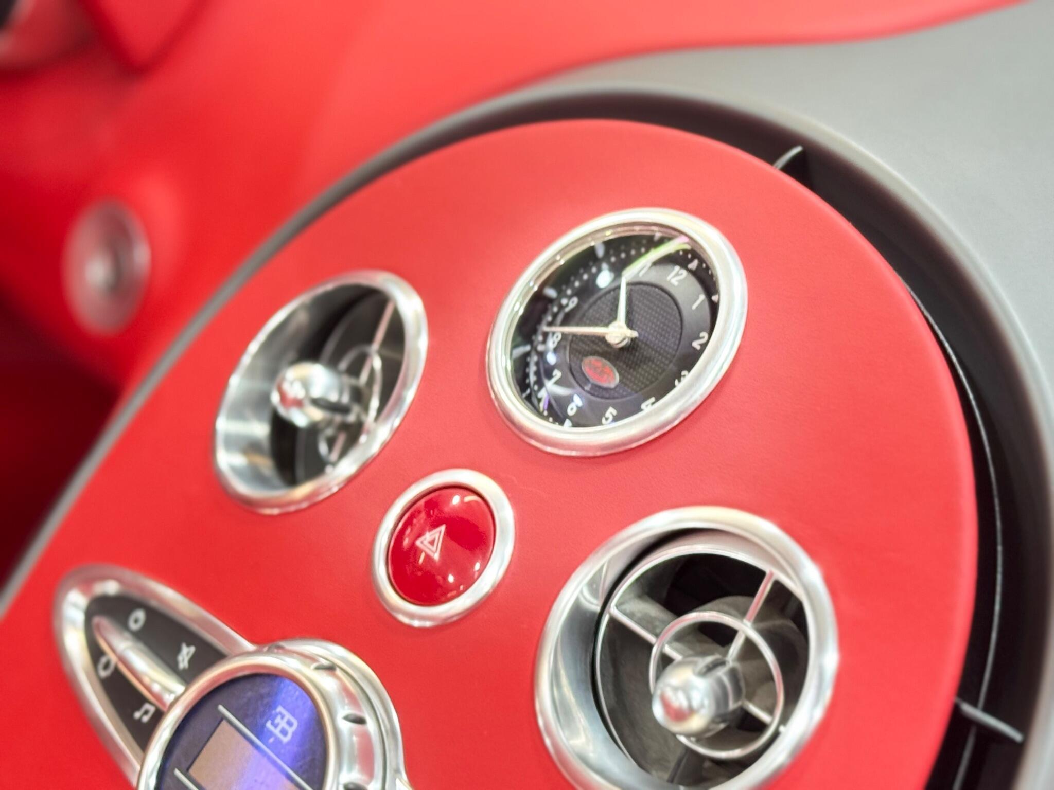 Bugatti Veyron - Image 18