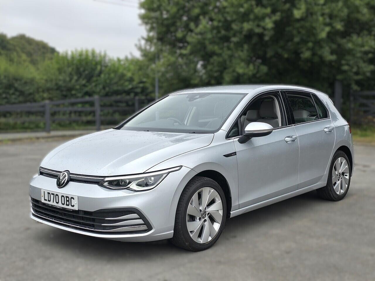 Volkswagen Golf - Image 17