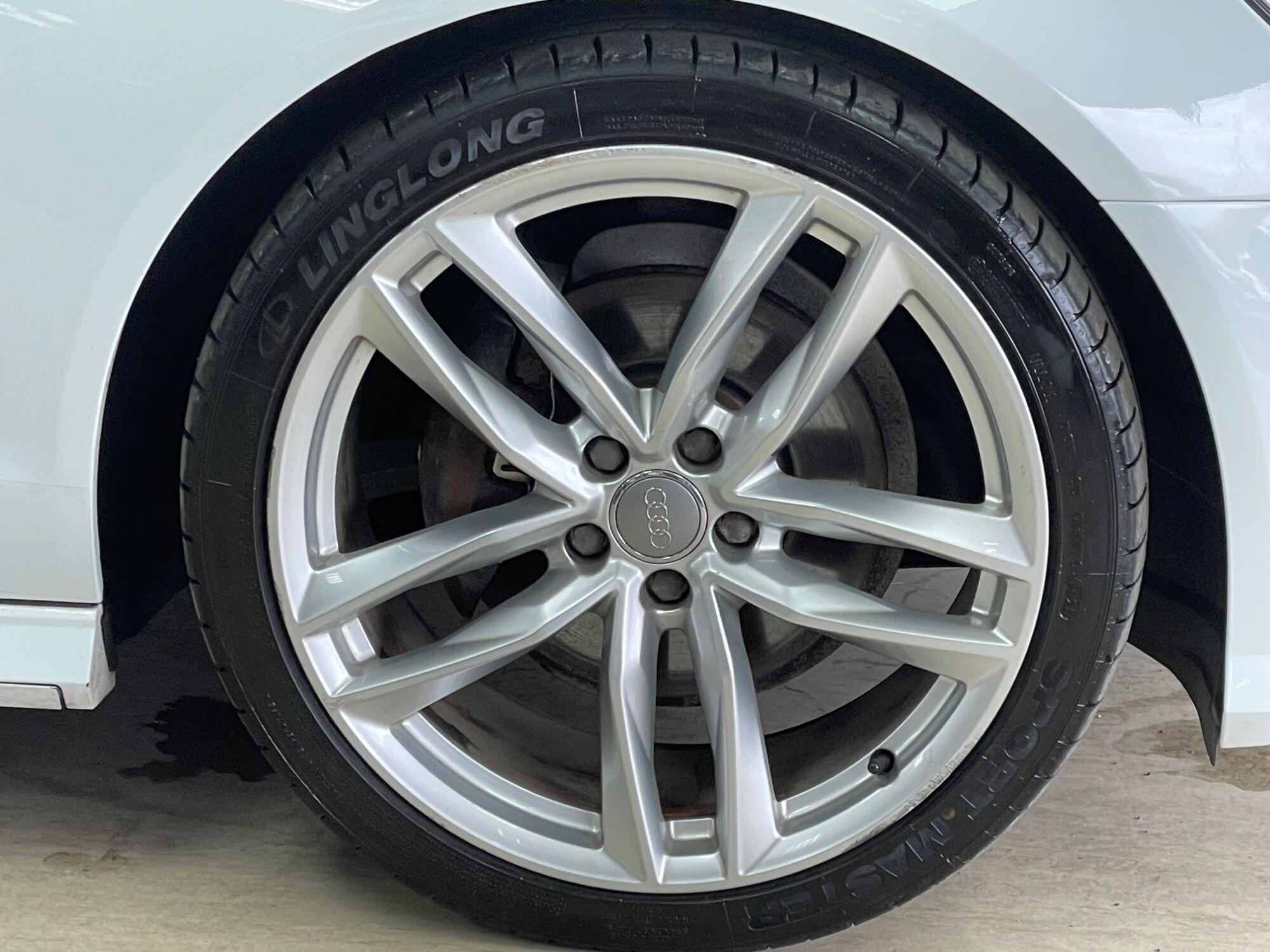 Audi A6 Avant - Image 14