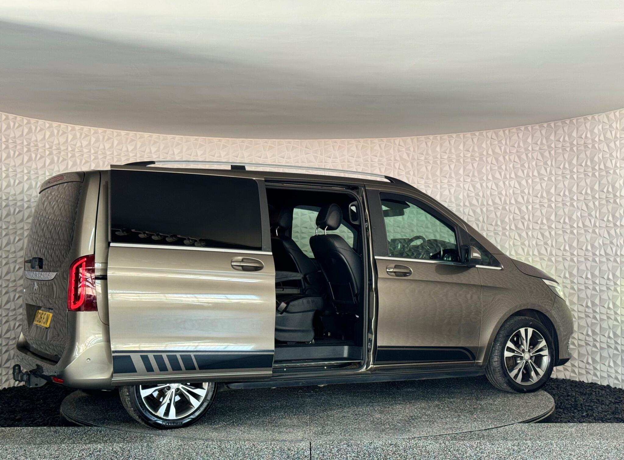 Mercedes V Class - Image 12